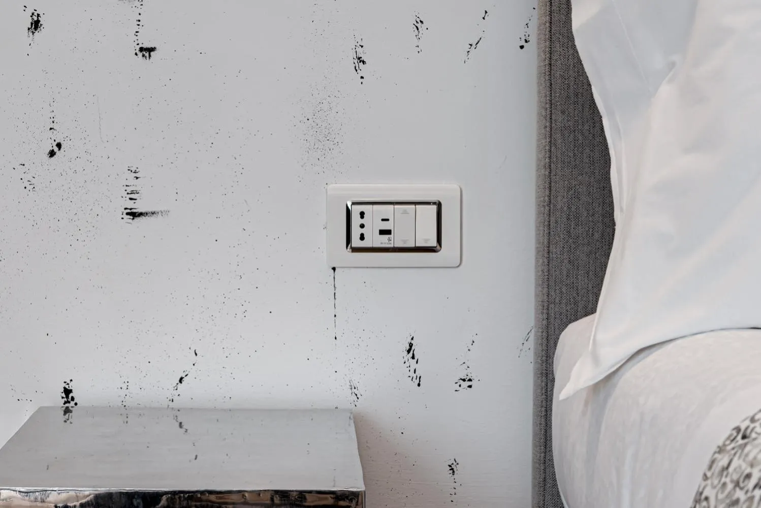 Bed in Guicciardini 24