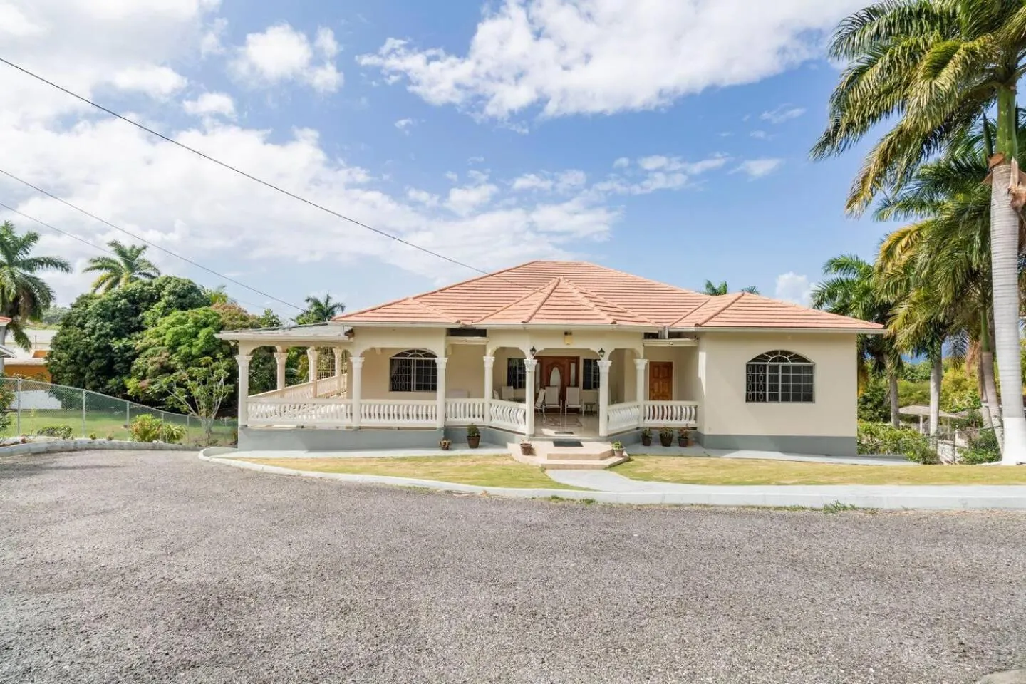 Lovely 1-Bed in Montego Bay-Rose View Apartment