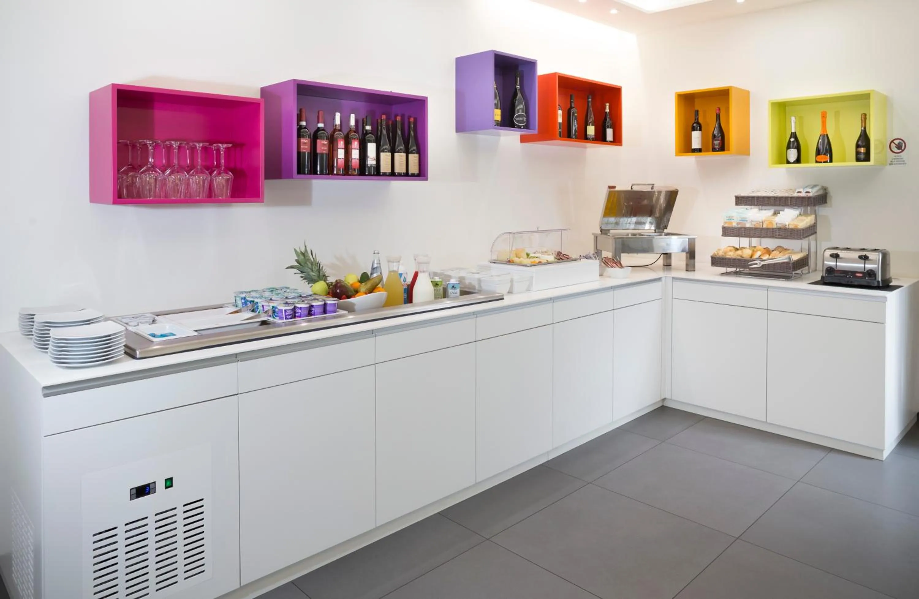 Continental breakfast in Love Boat Hotel - The Original