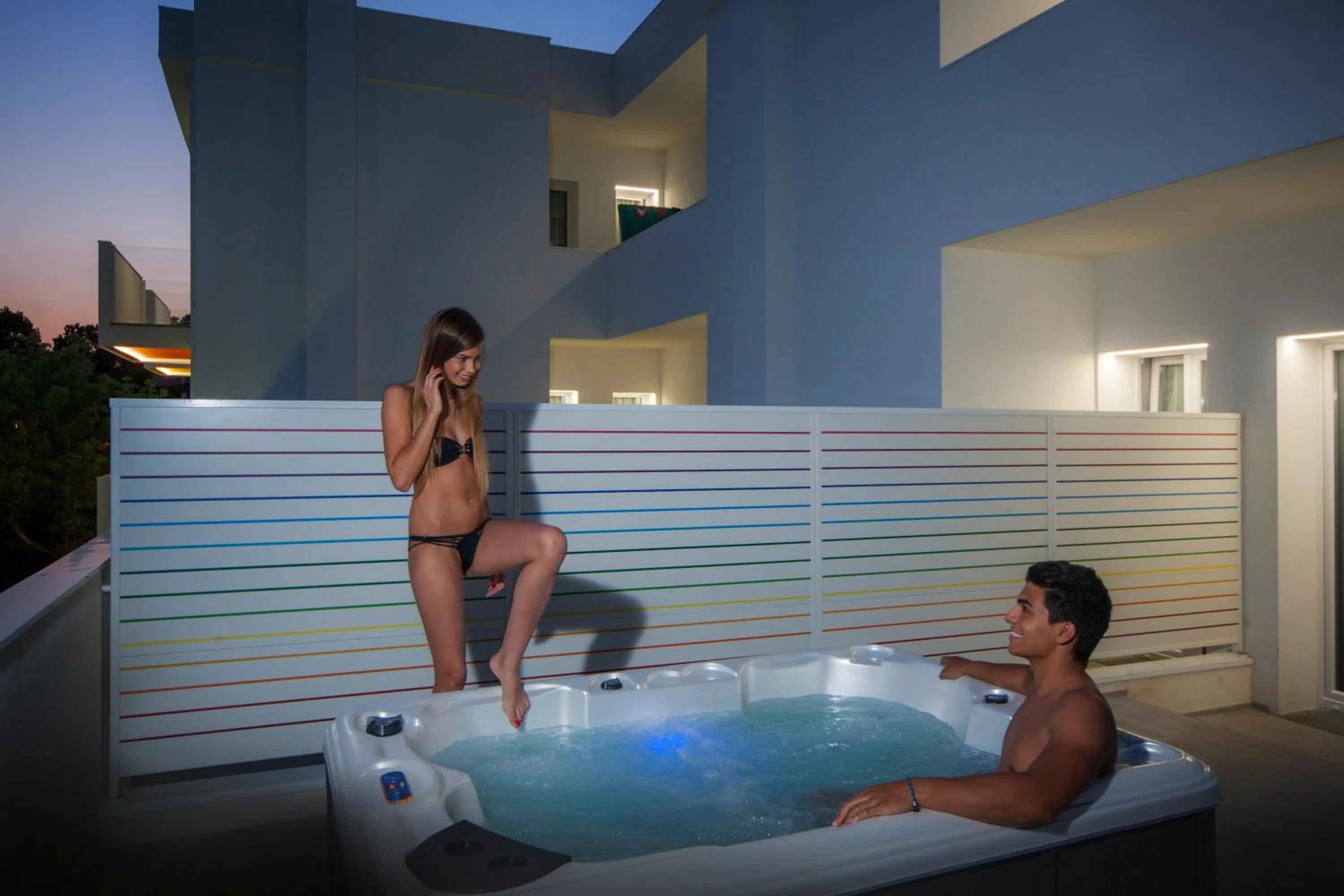 Hot Tub in Love Boat Hotel - The Original