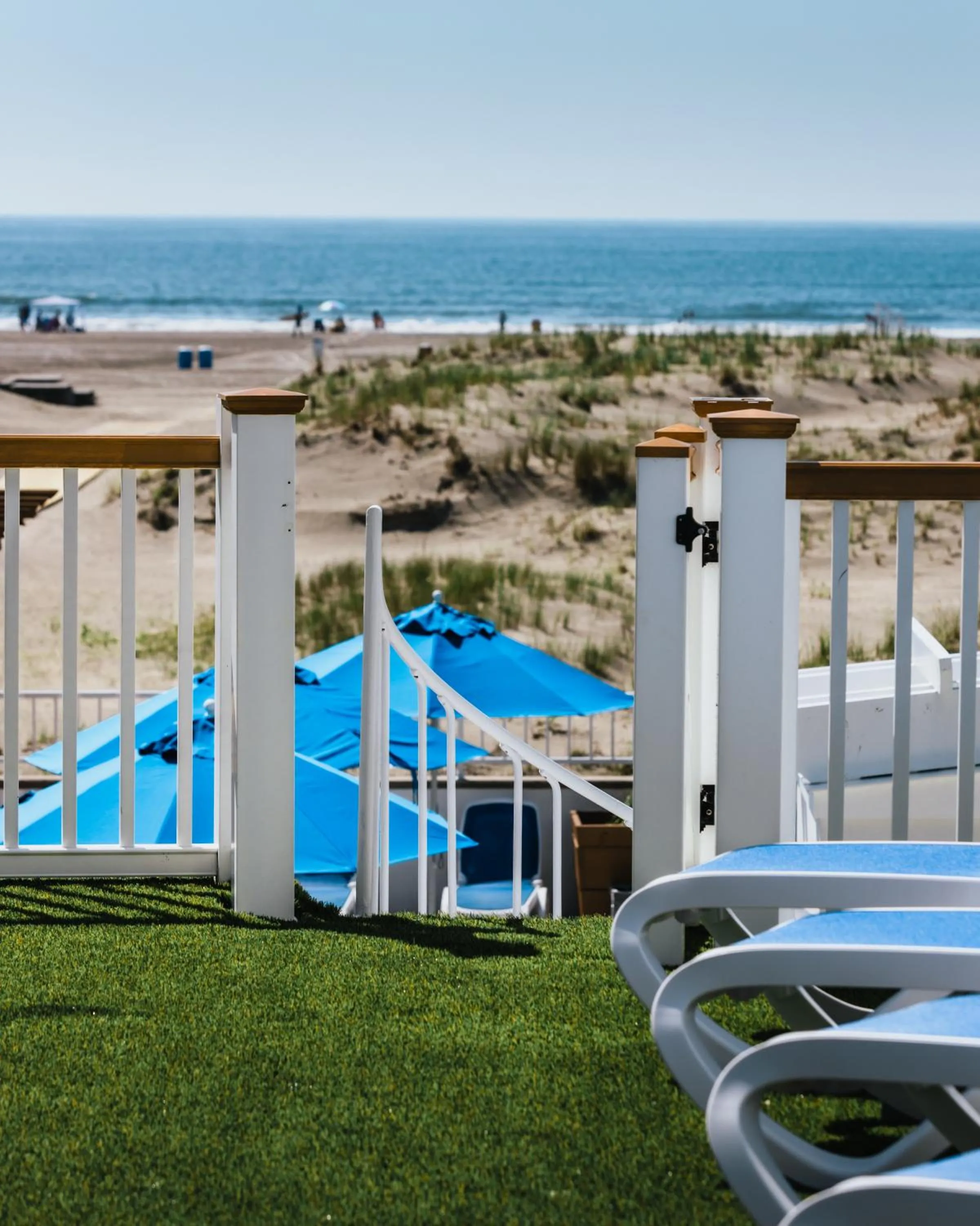 sunbed in Mahalo Diamond Beach Resort