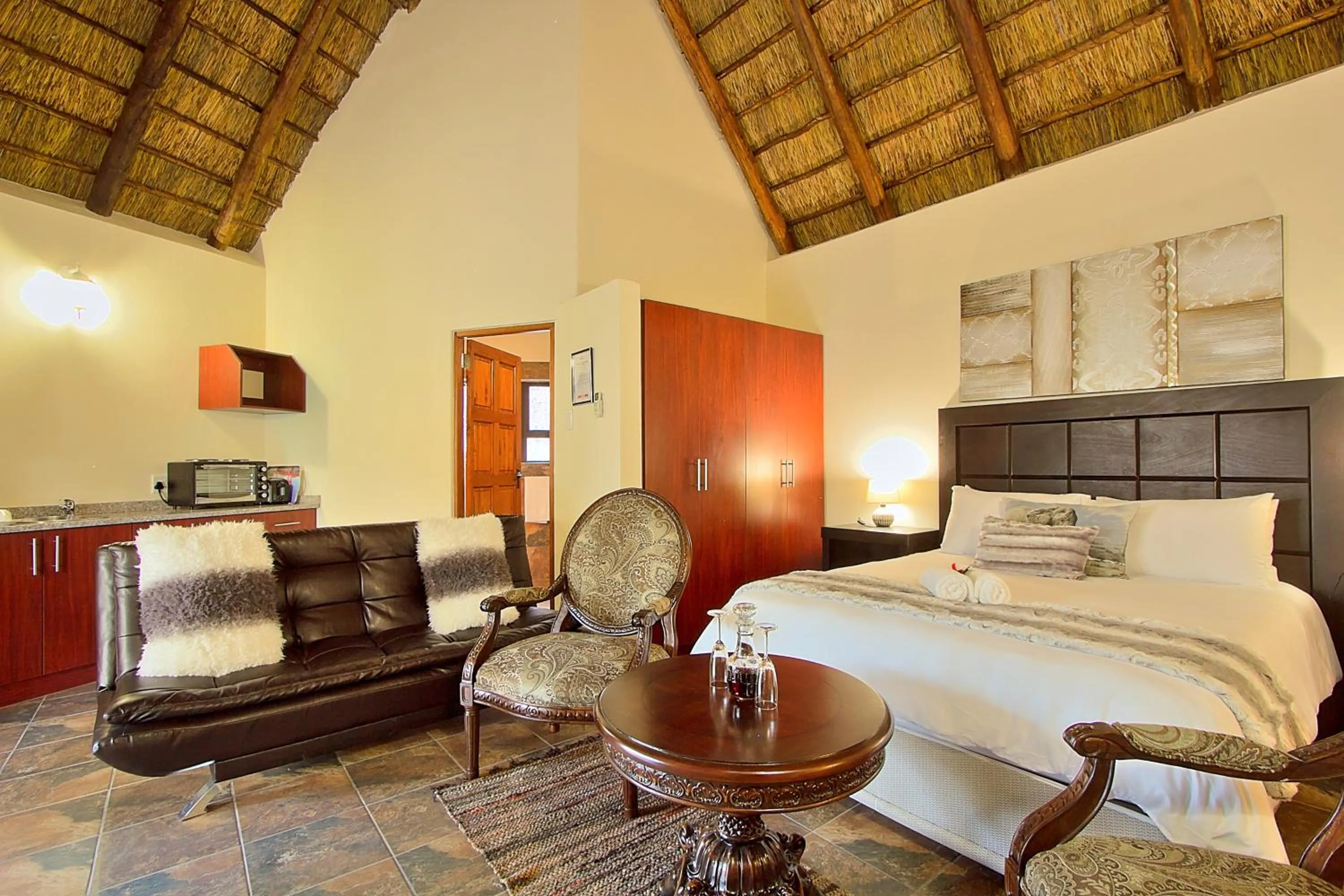 Seating area, Bed in Royal Marlothi Kruger Safari Lodge and Spa