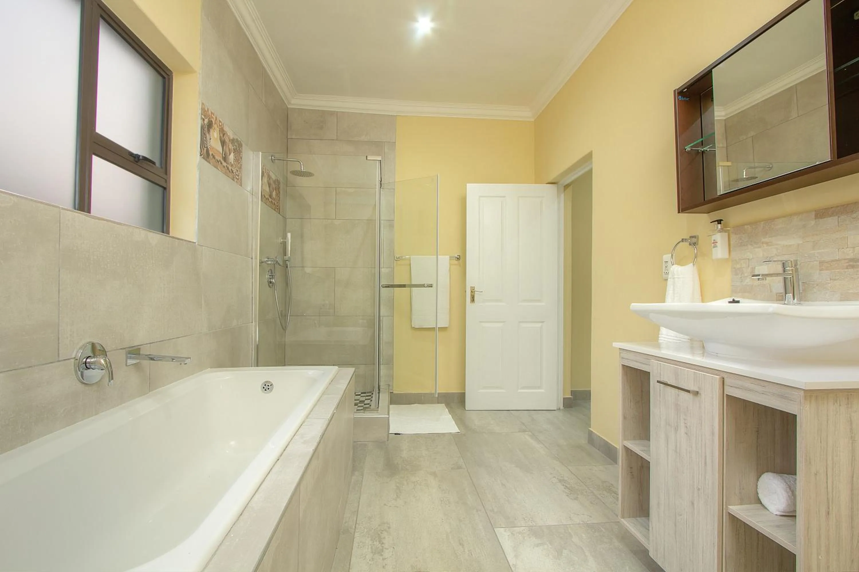 Bath in Royal Marlothi Kruger Safari Lodge and Spa