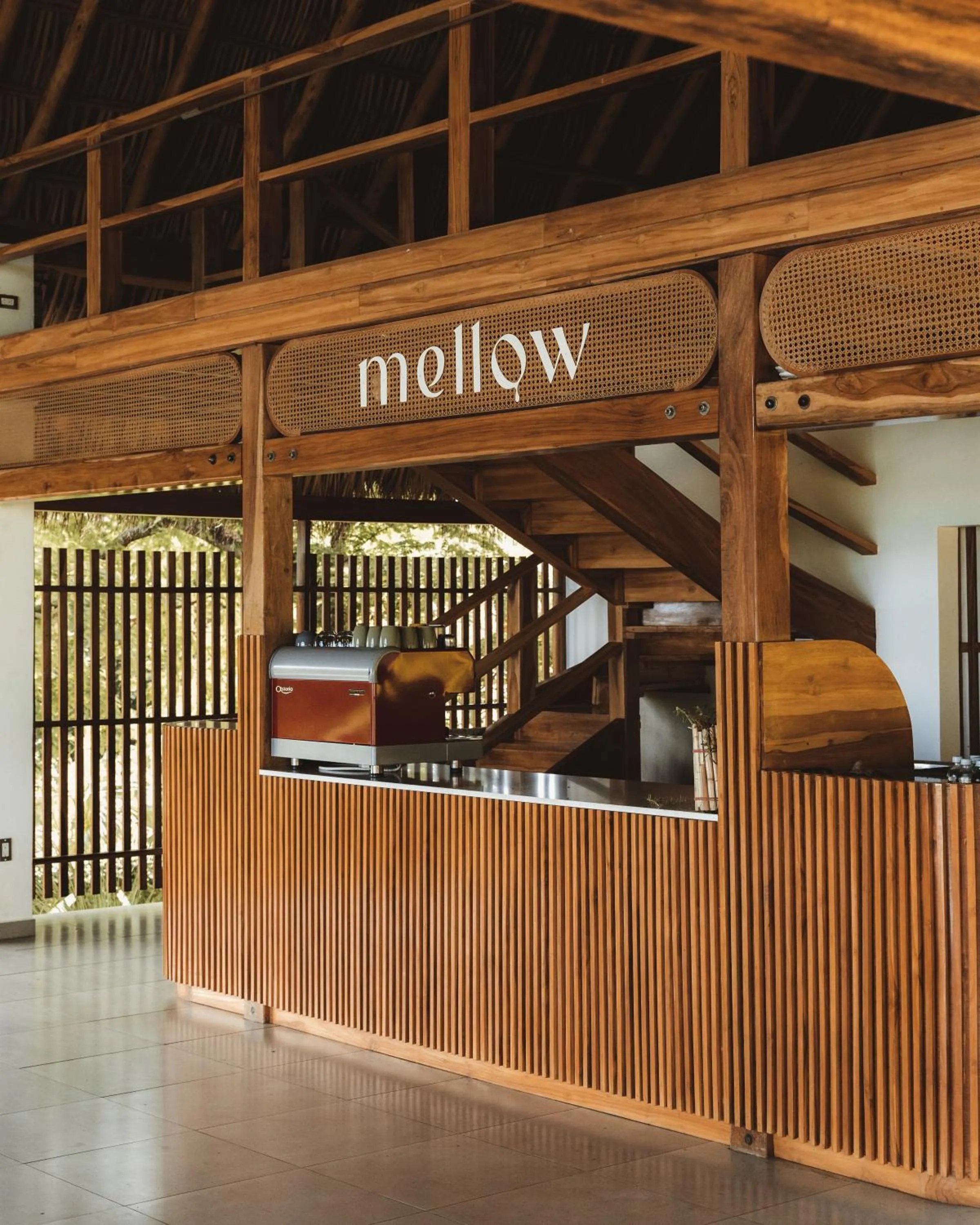 Restaurant/places to eat in Mellow Resort