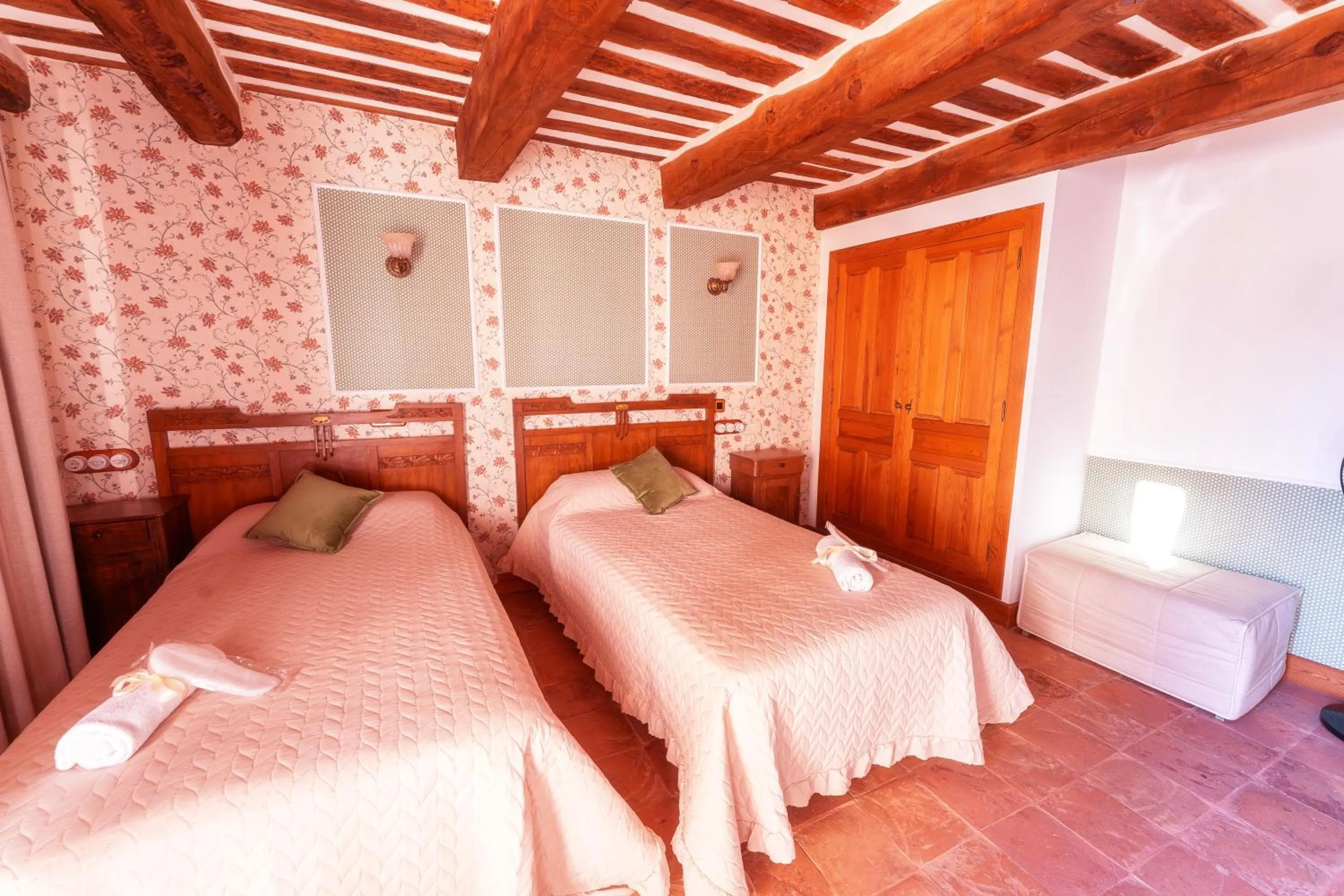 Bed in Hotel Rincón Castellano
