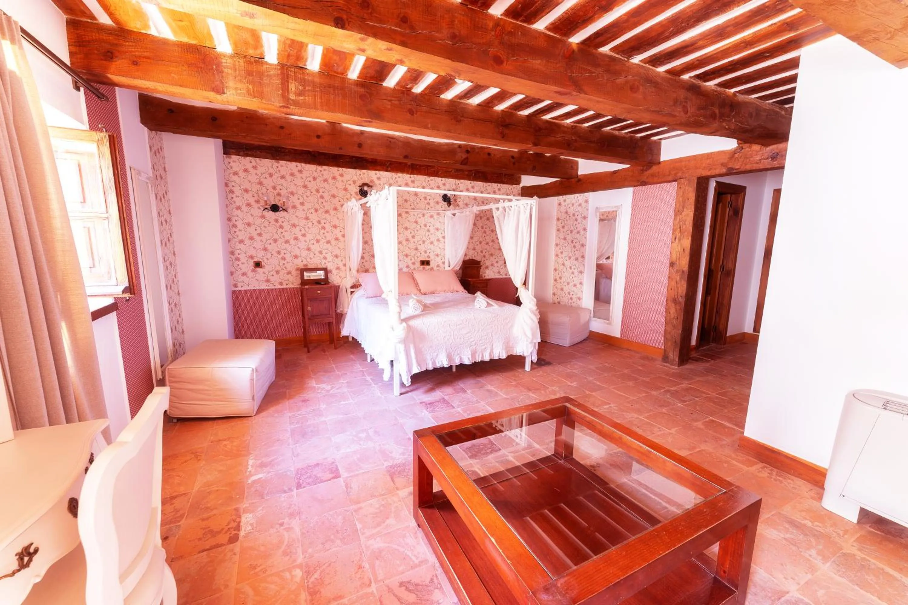 Bed in Hotel Rincón Castellano