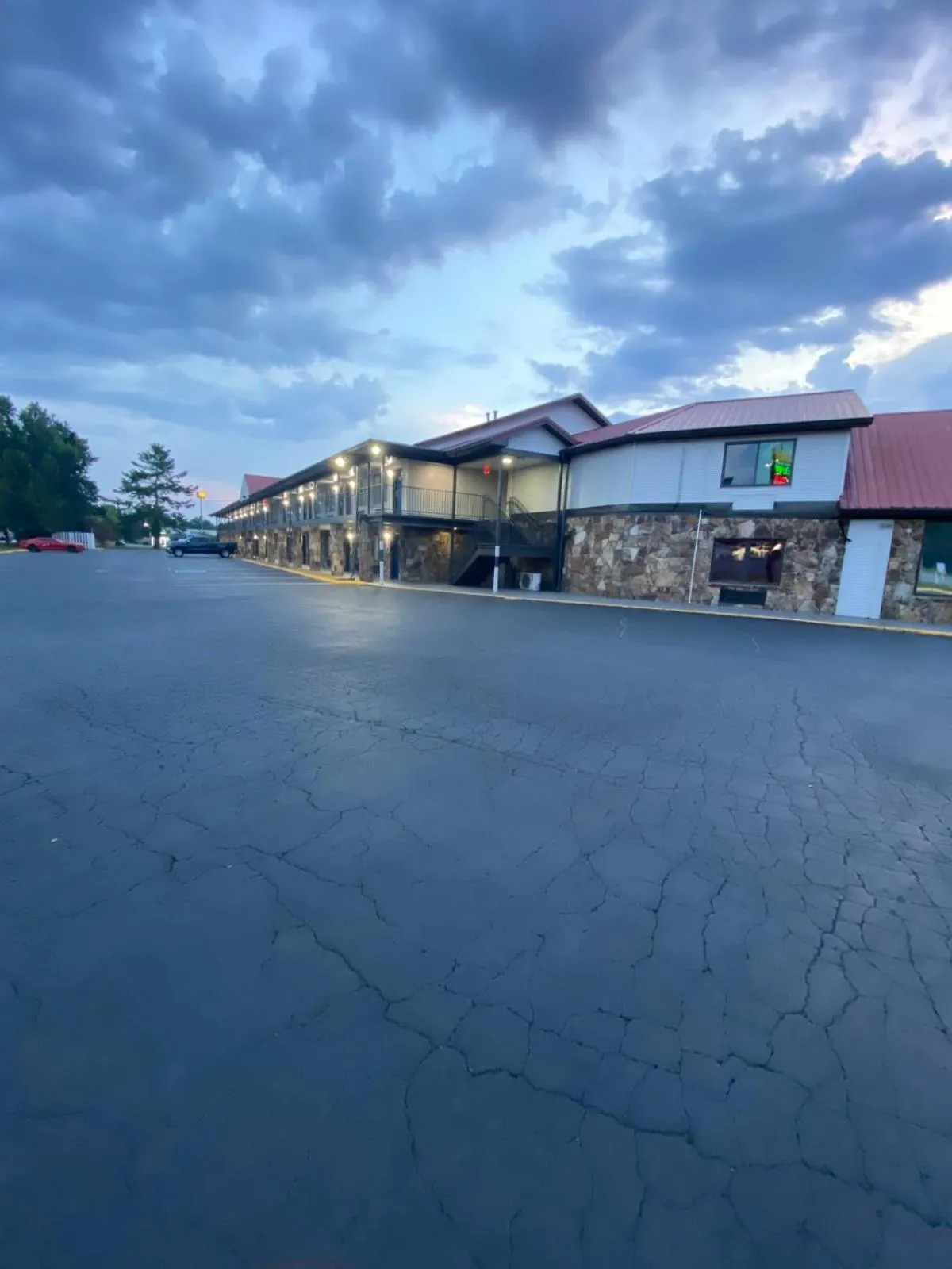 Property building in Motel 6 Manchester TN