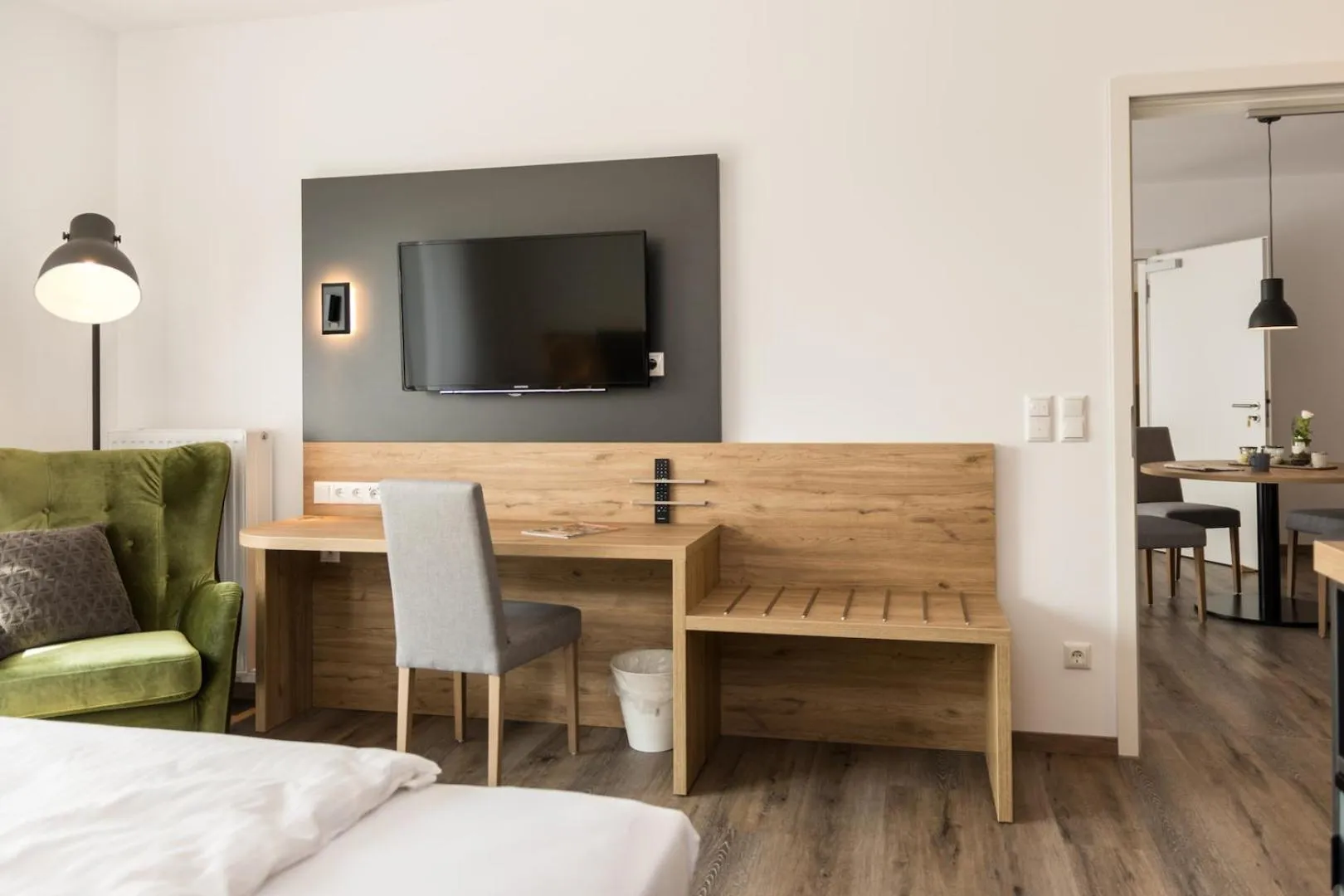 Bed in Waldhotel zum Bergsee Damme