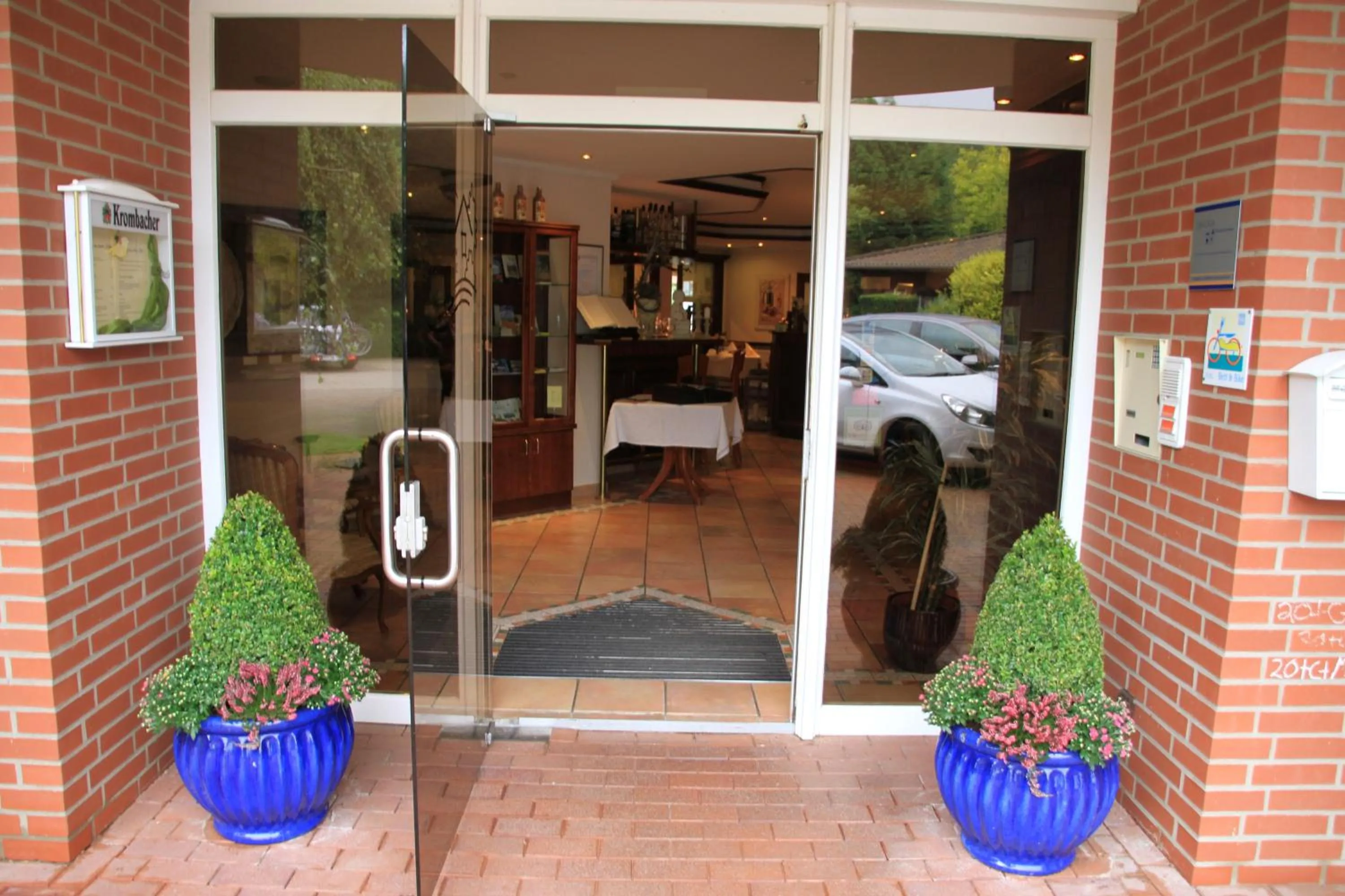 Facade/entrance in Waldhotel zum Bergsee Damme