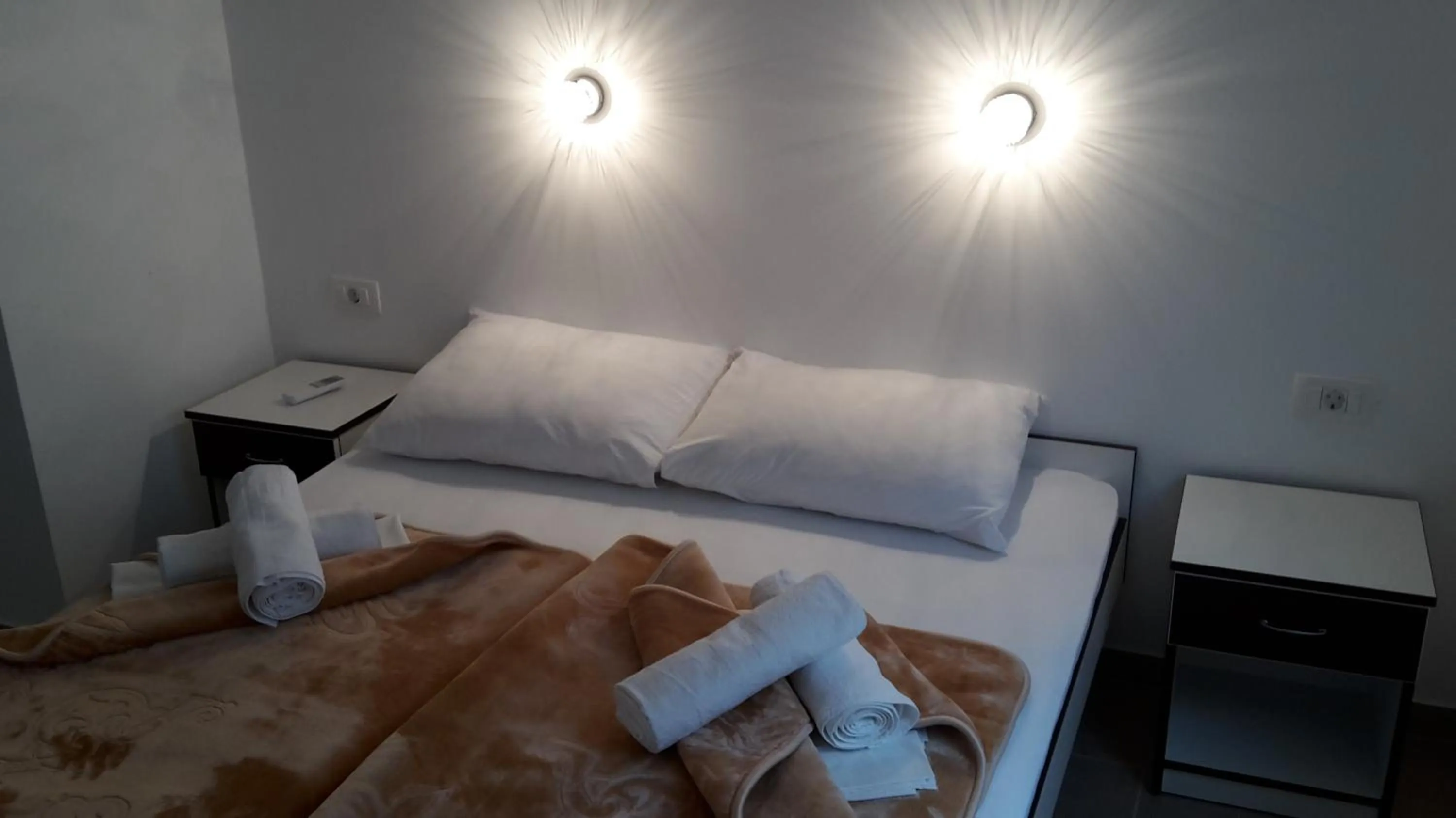 Photo of the whole room, Bed in Hotel ''Marinko Kozina'' - Medjugorje