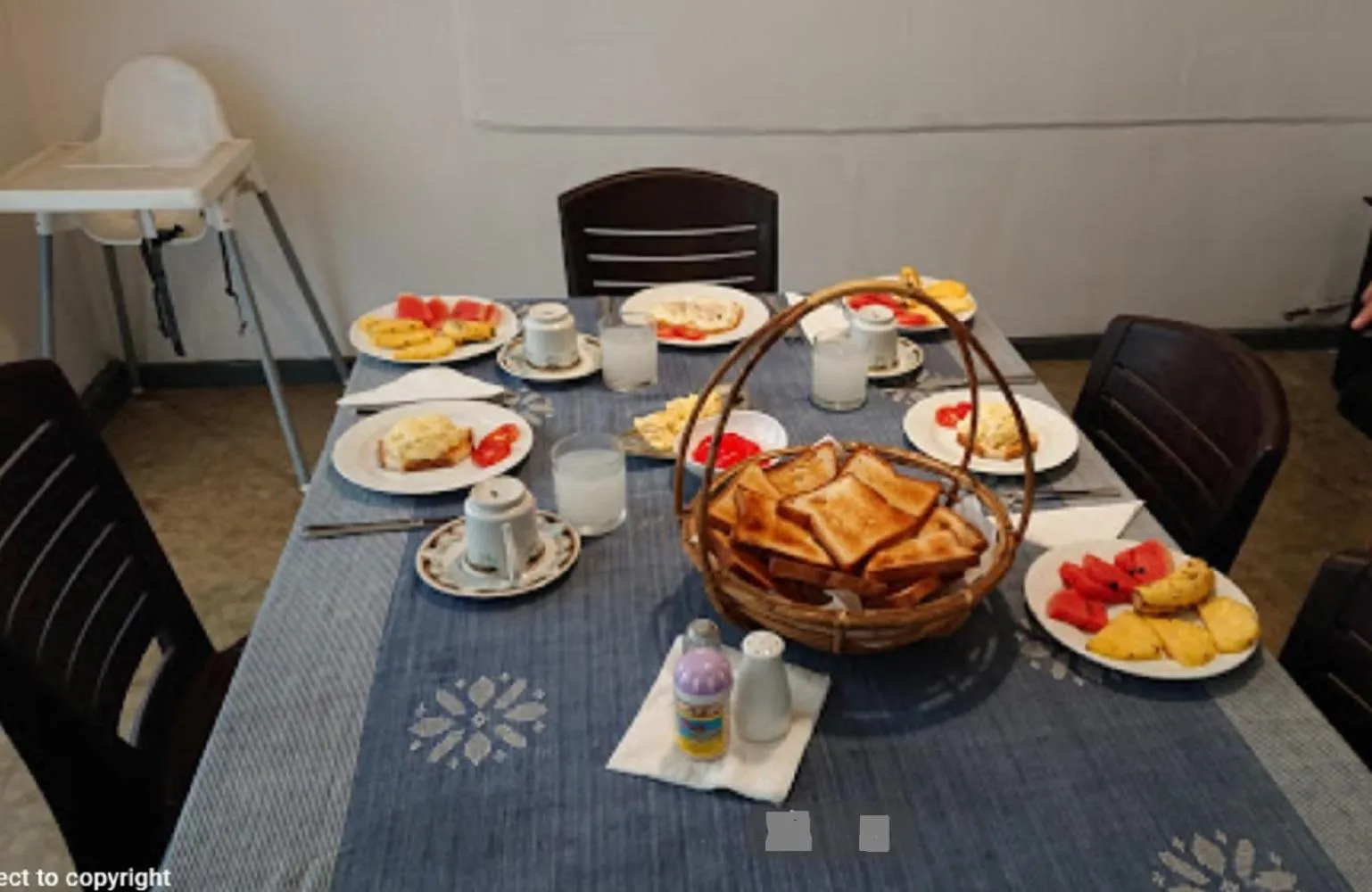 Restaurant/places to eat in The Kandy Mount Layathraa