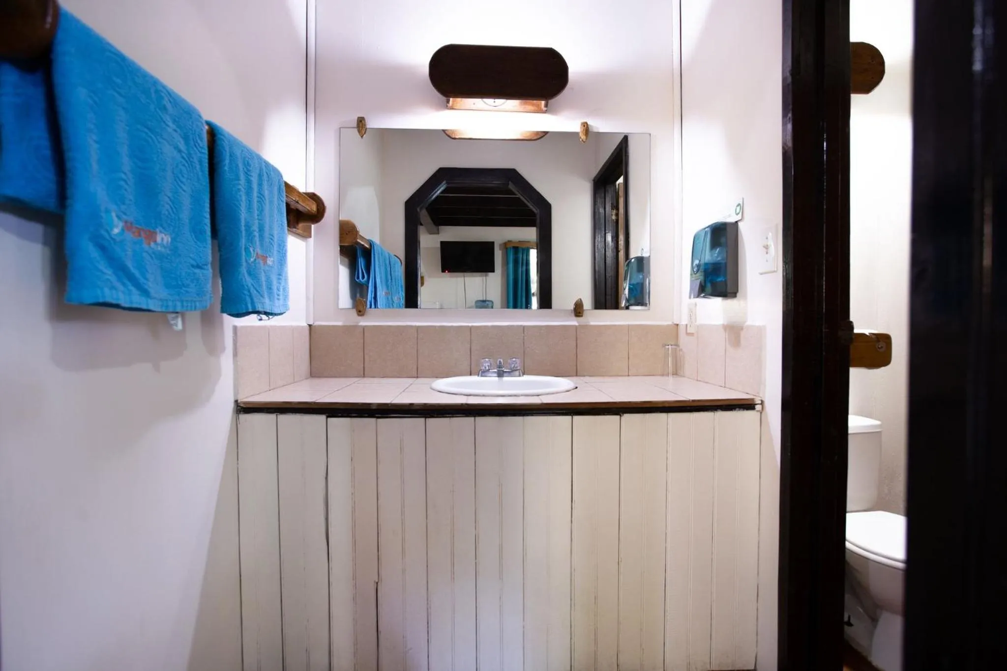 Bathroom in Mango Inn Resort
