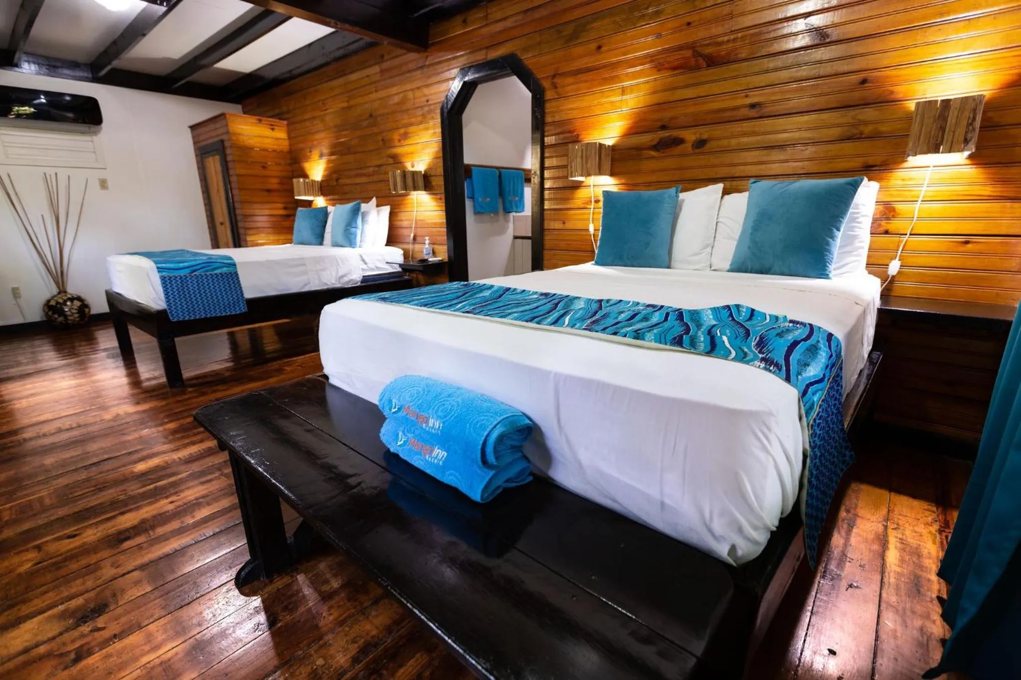 Bed in Mango Inn Resort