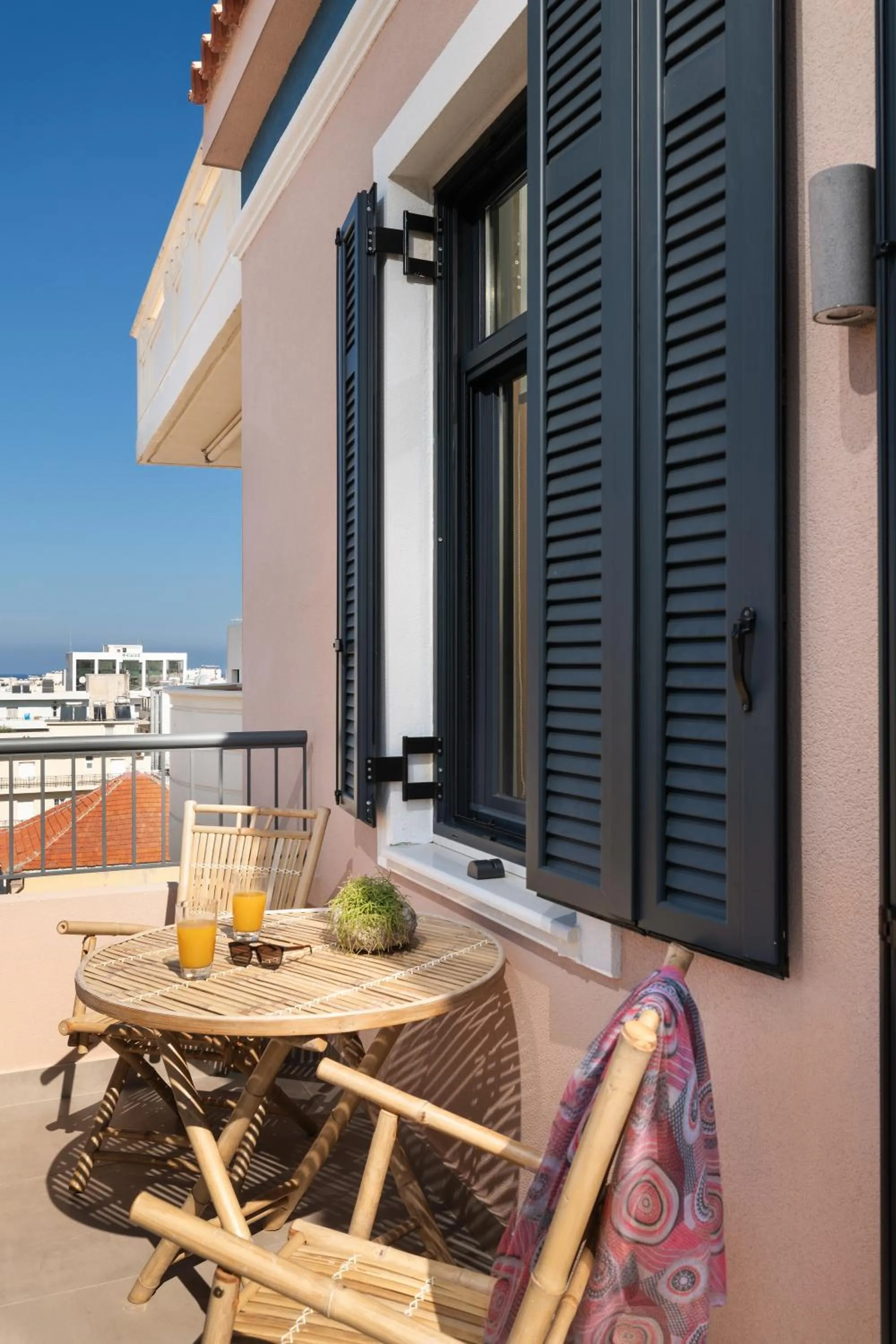 Day in The Alma City Hotel