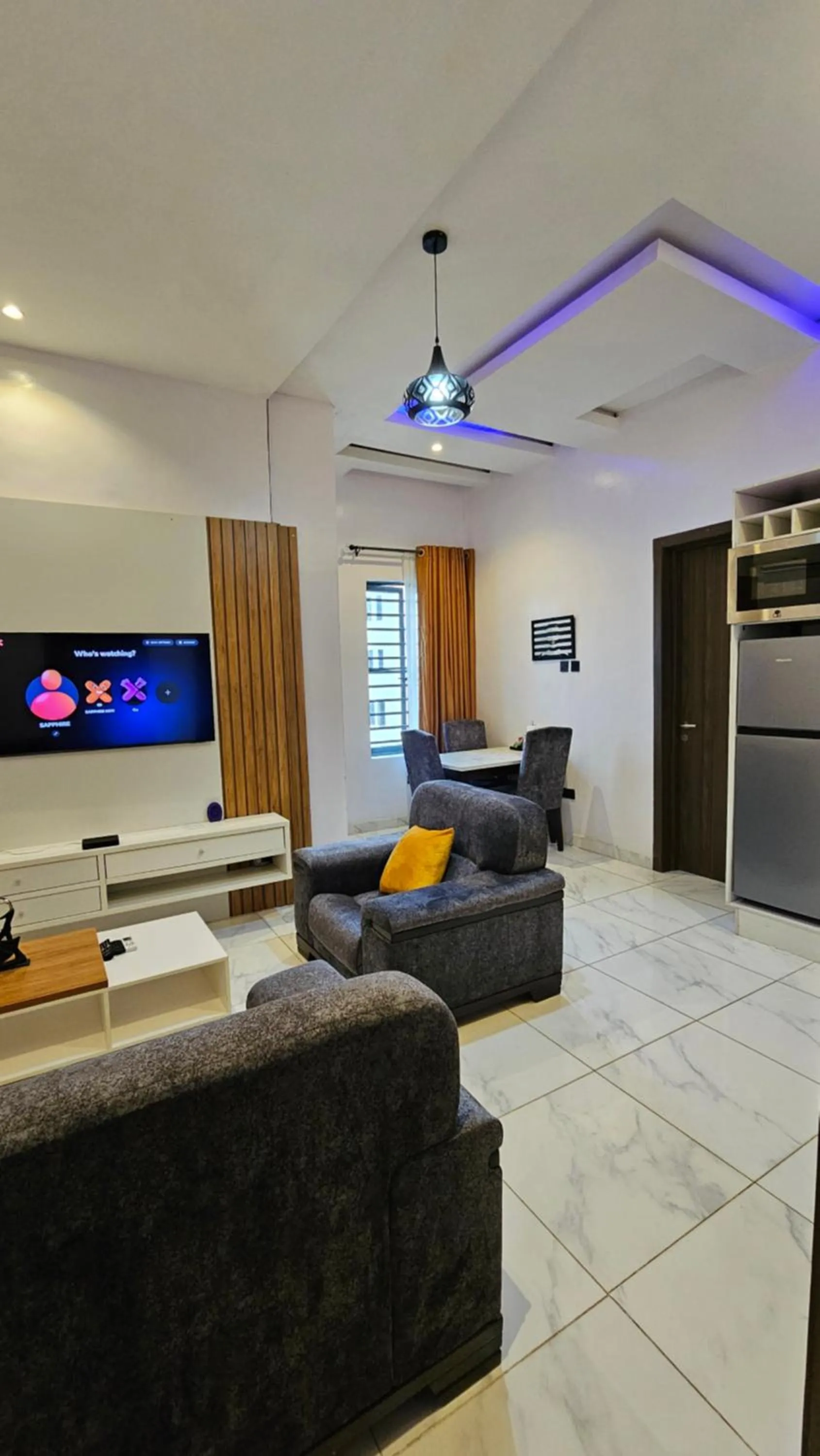 Living room in Sapphire Residences by Crystal