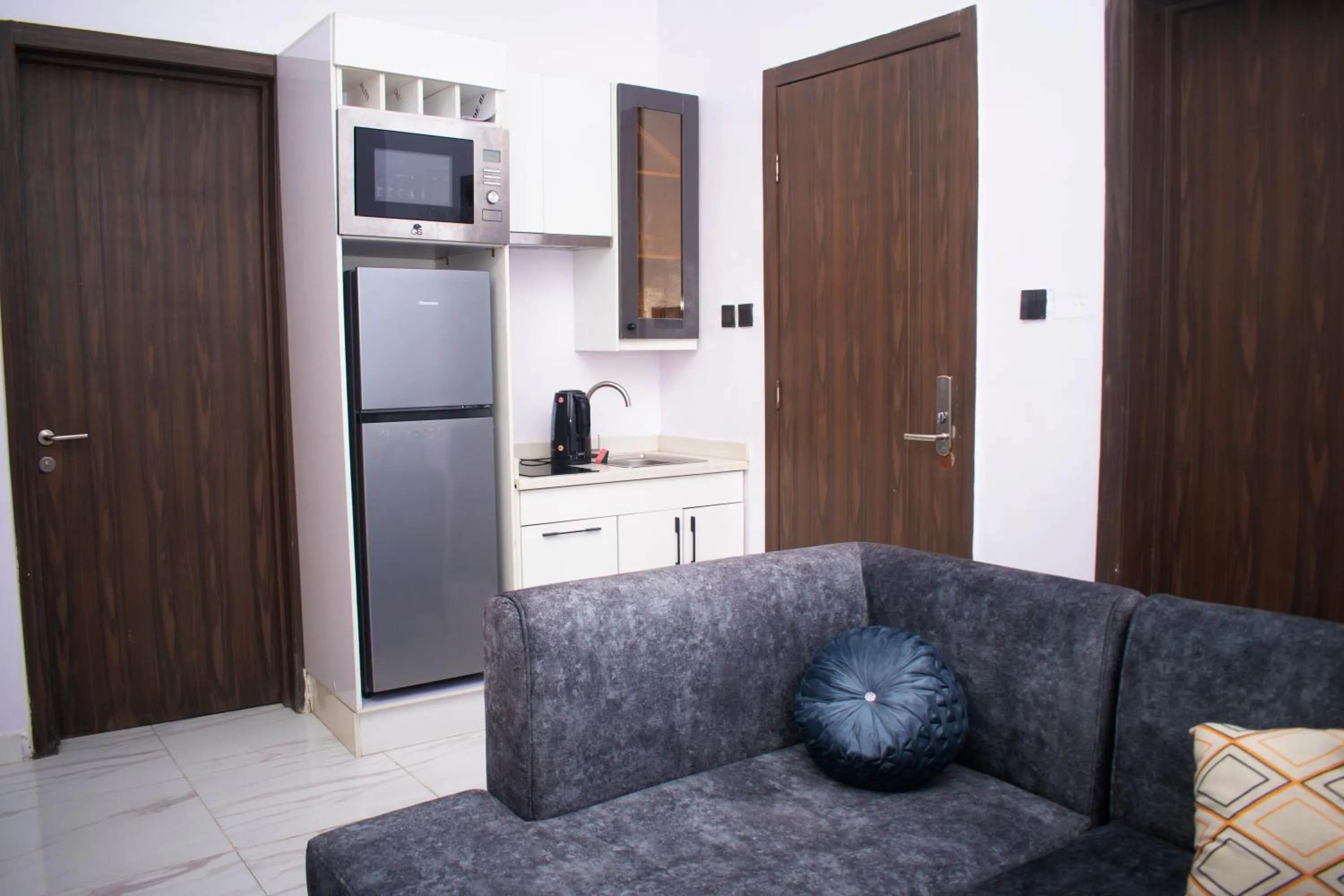 Kitchen or kitchenette in Sapphire Residences by Crystal