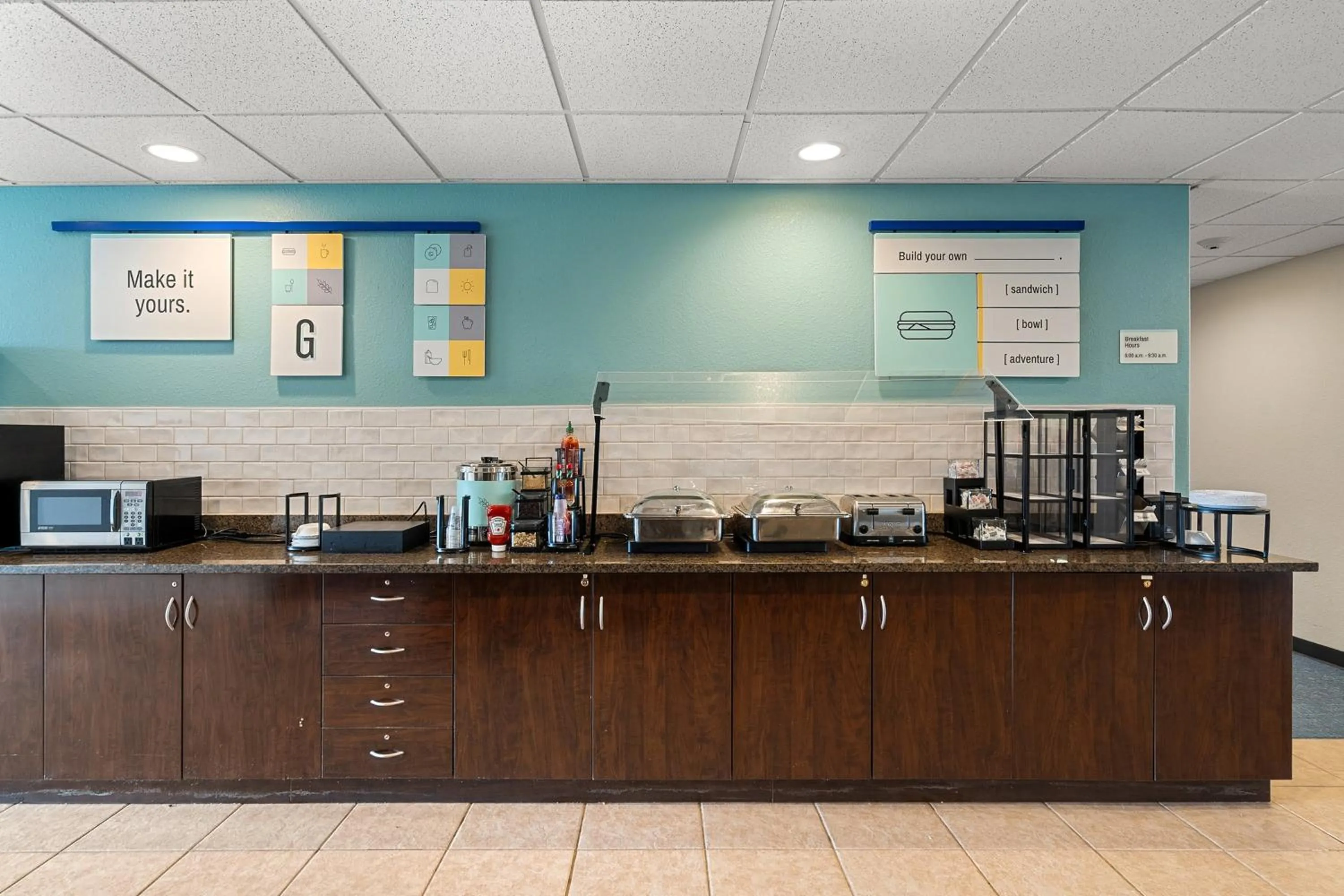 Breakfast in Garner Hotel Gonzales by IHG