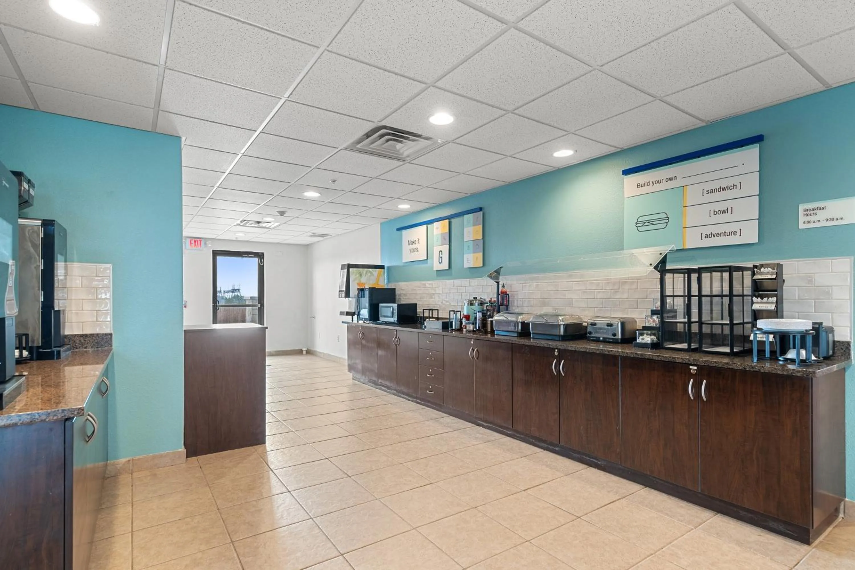 Breakfast in Garner Hotel Gonzales by IHG