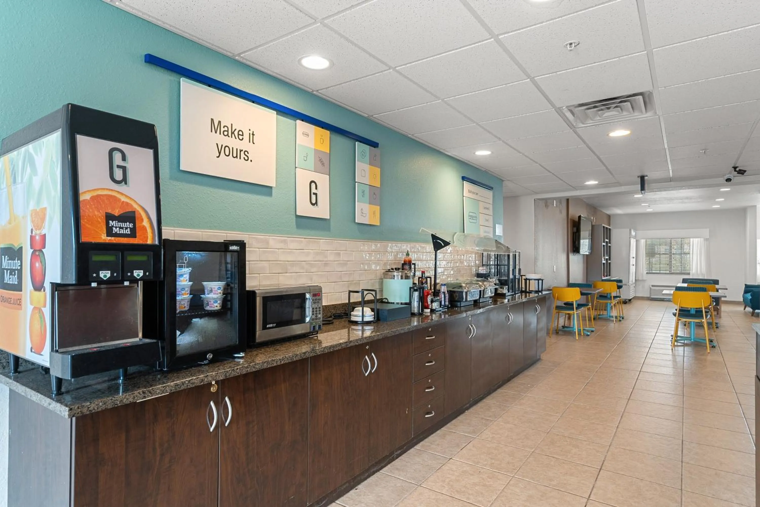 Breakfast in Garner Hotel Gonzales by IHG