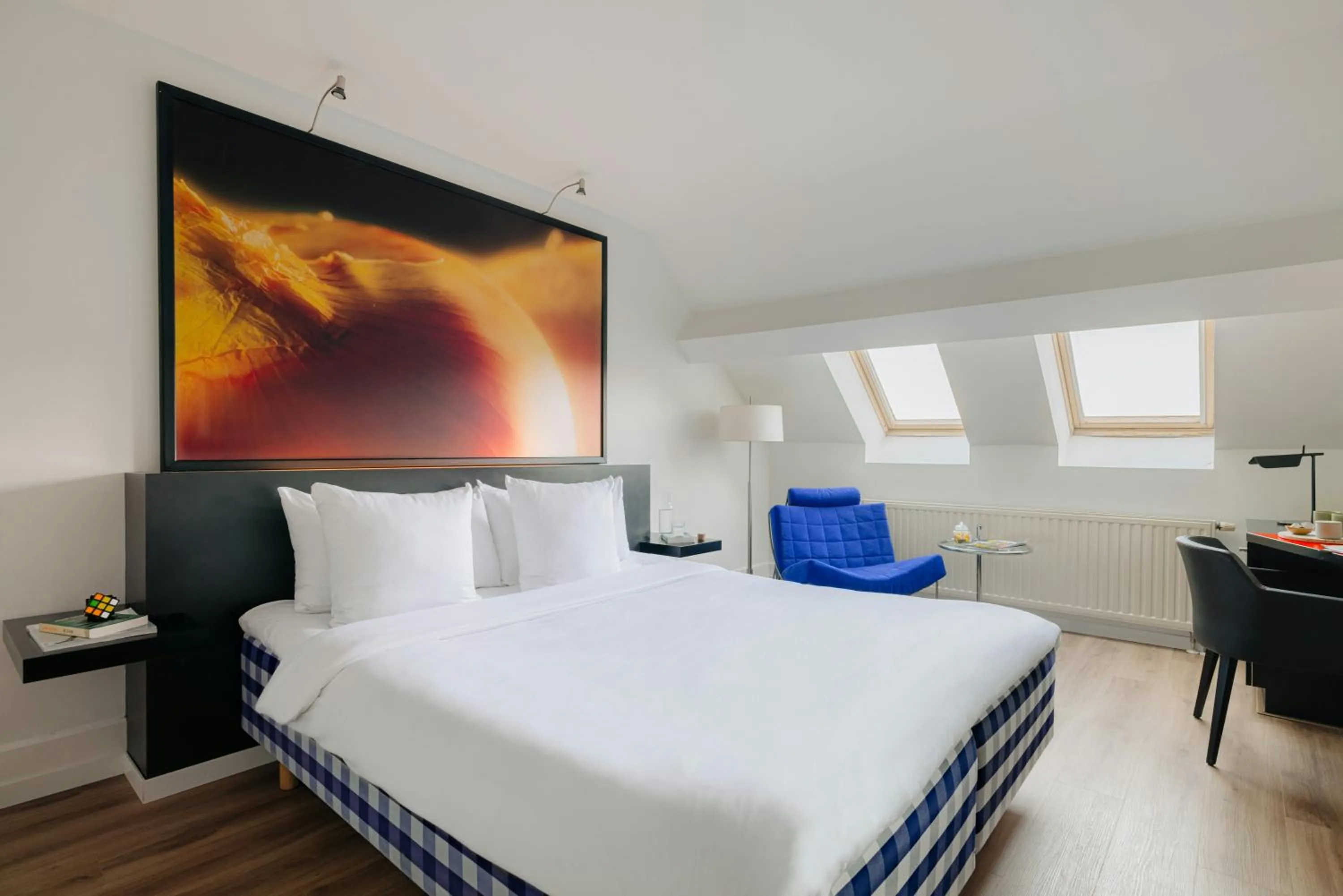 Photo of the whole room, Bed in Leonardo Boutique Hotel Maastricht City Center