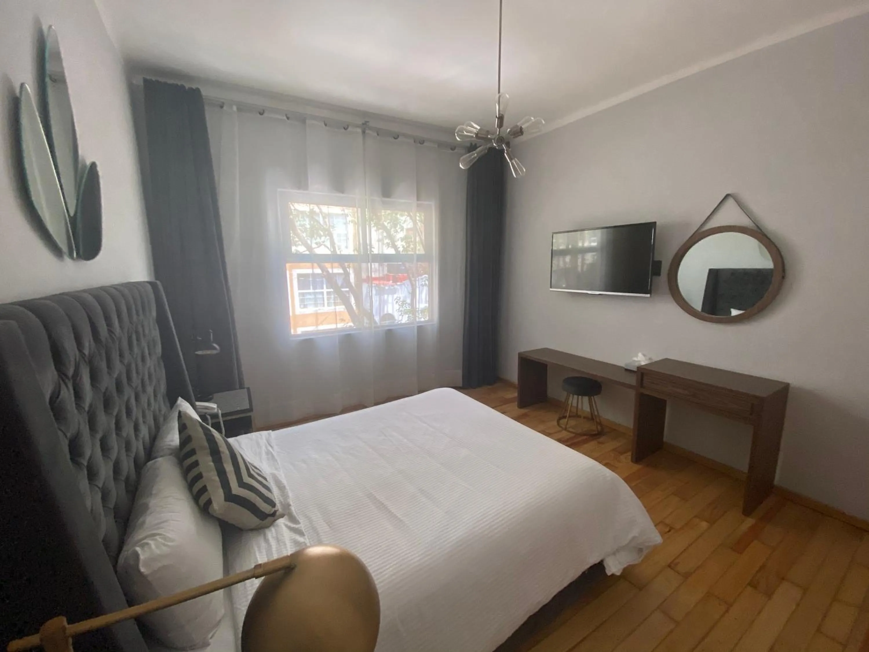 Bed in Suites Alcazar