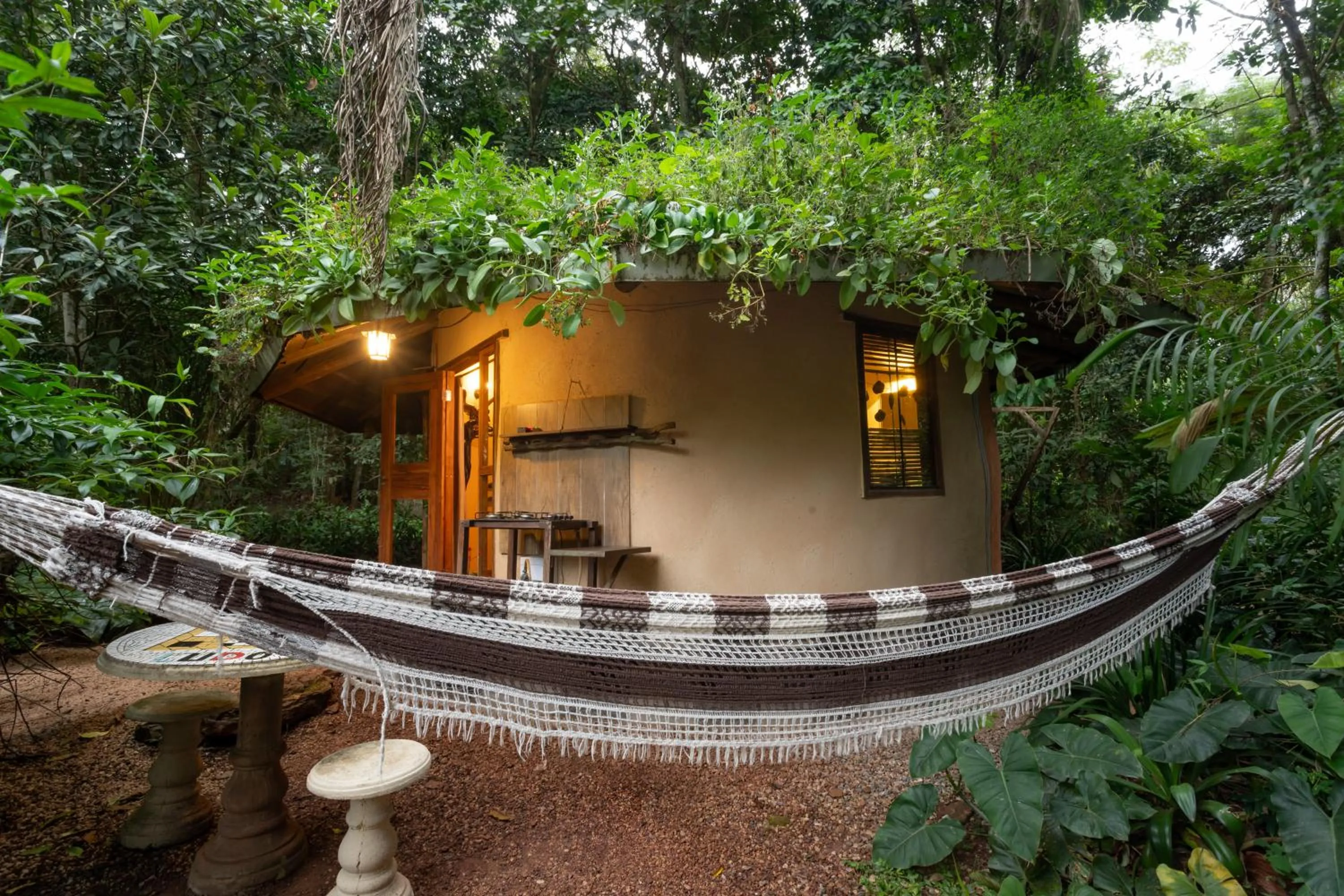Facade/entrance in Cantos da Mata