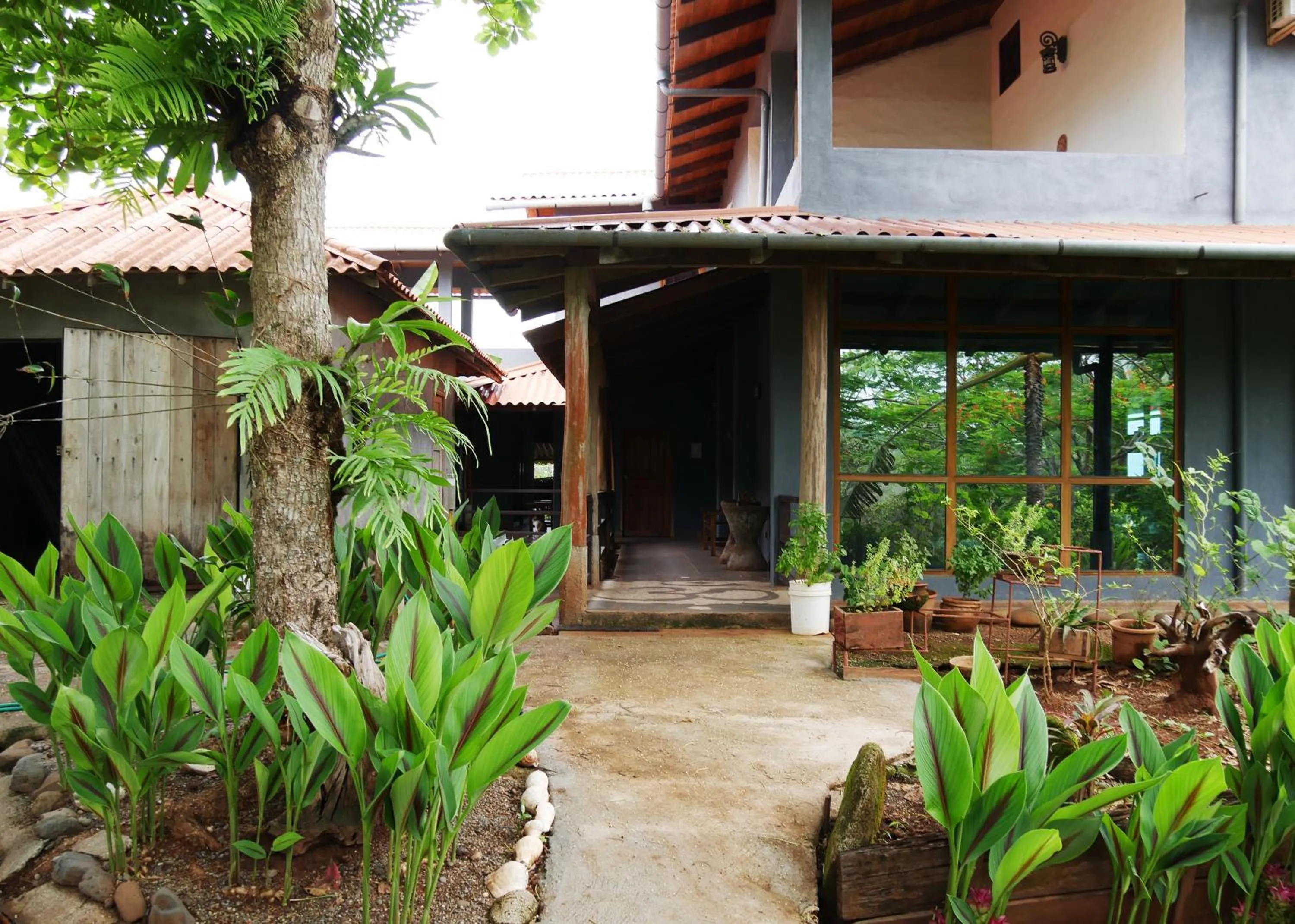 Facade/entrance in Punta Duarte Garden Inn