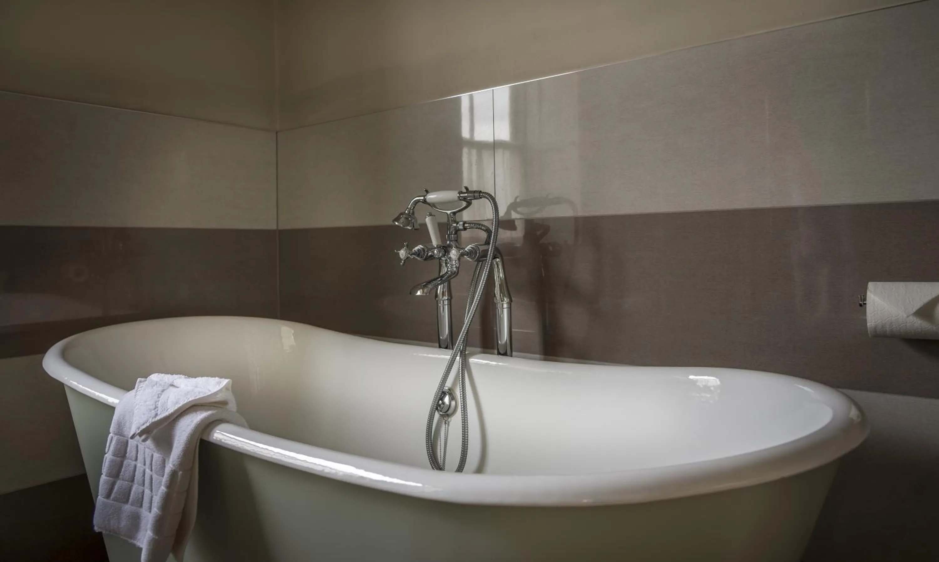 Bathroom in Washingborough Hall Hotel