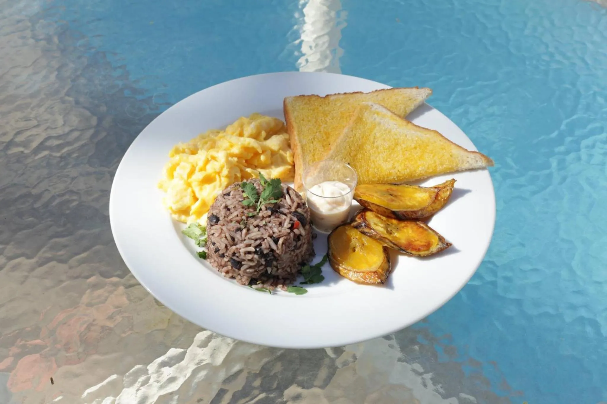 Food in Hotel M&M Beach House