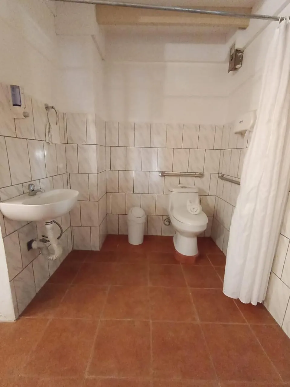 Facility for disabled guests in Hotel M&M Beach House