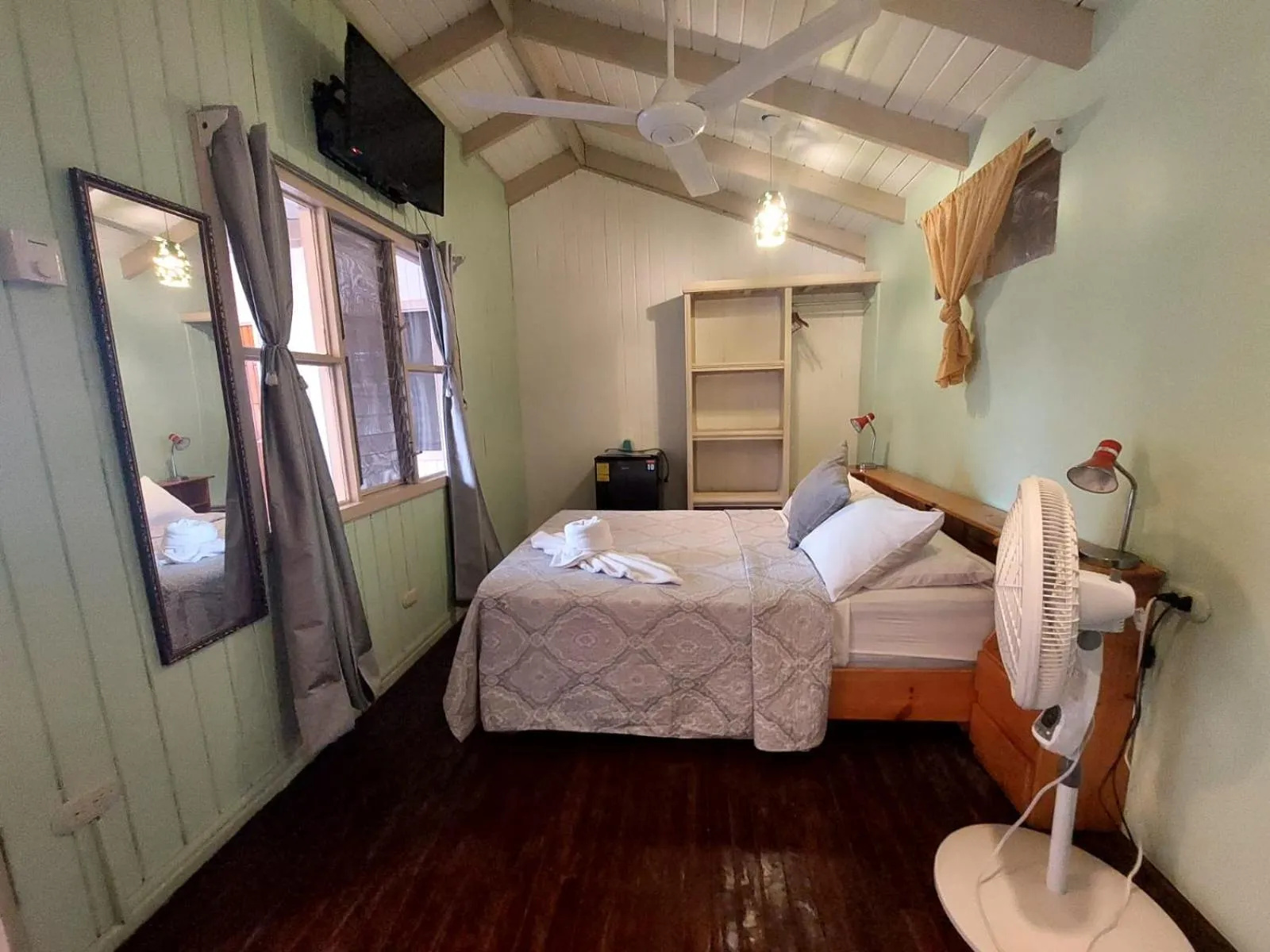 Photo of the whole room, Bed in Hotel M&M Beach House