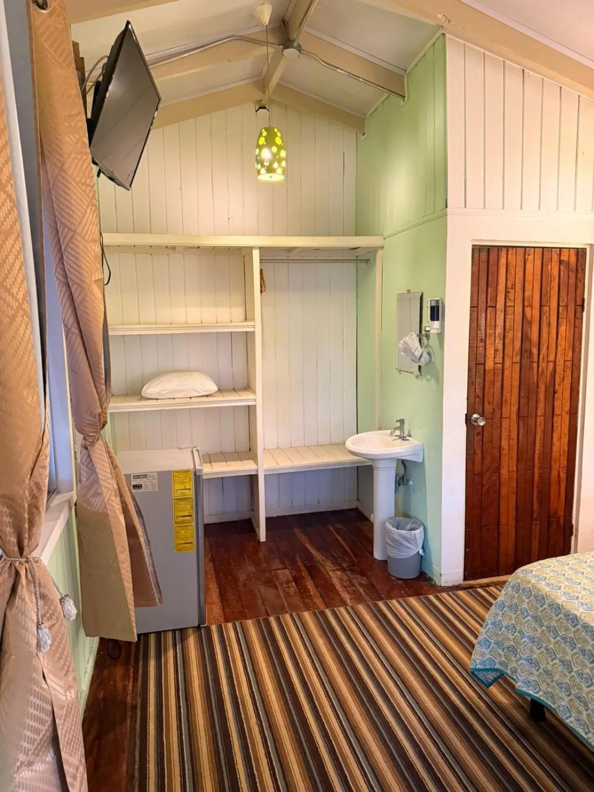 TV and multimedia, Bed in Hotel M&M Beach House