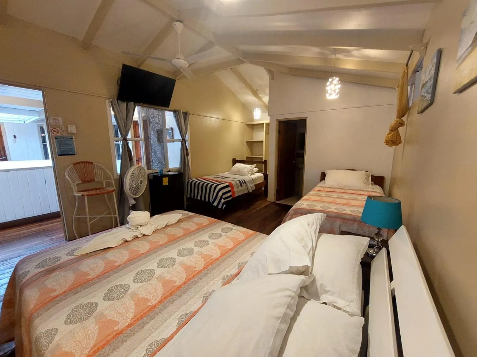 Photo of the whole room, Bed in Hotel M&M Beach House