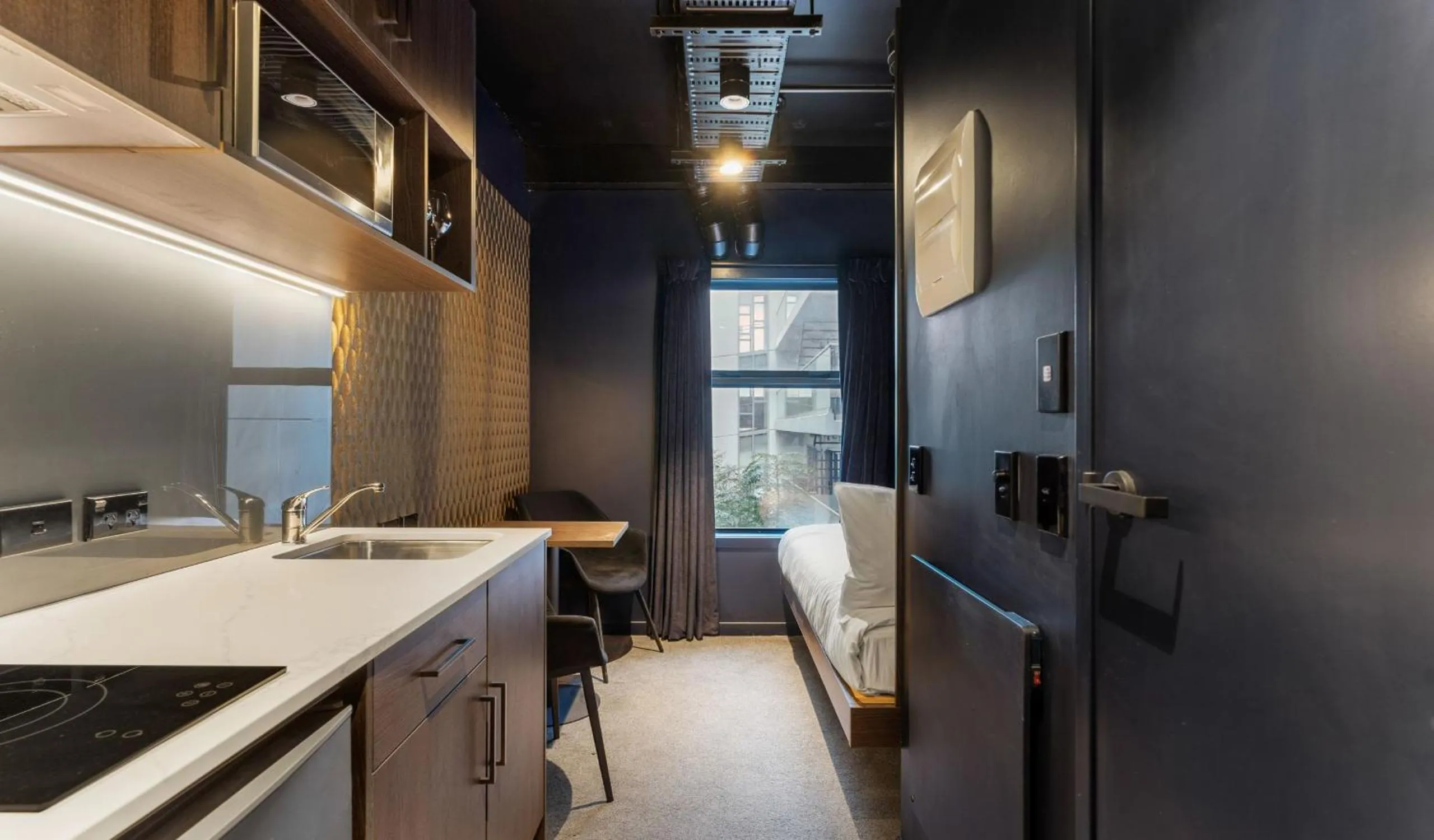 Kitchen or kitchenette in Abstract Hotel