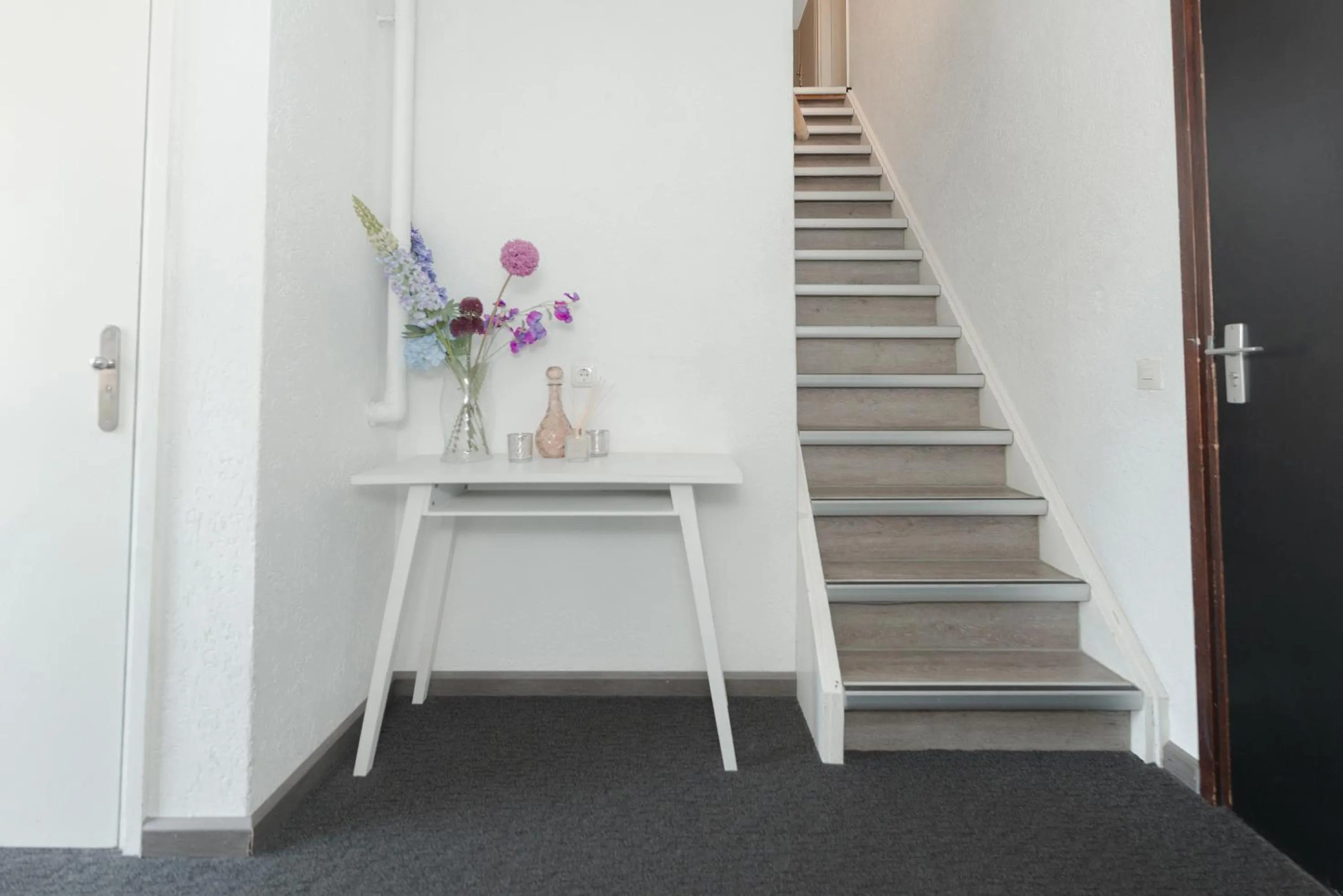 Two-Bedroom Apartment in Boutique Hotel Herbergh Amsterdam Airport FREE PARKING