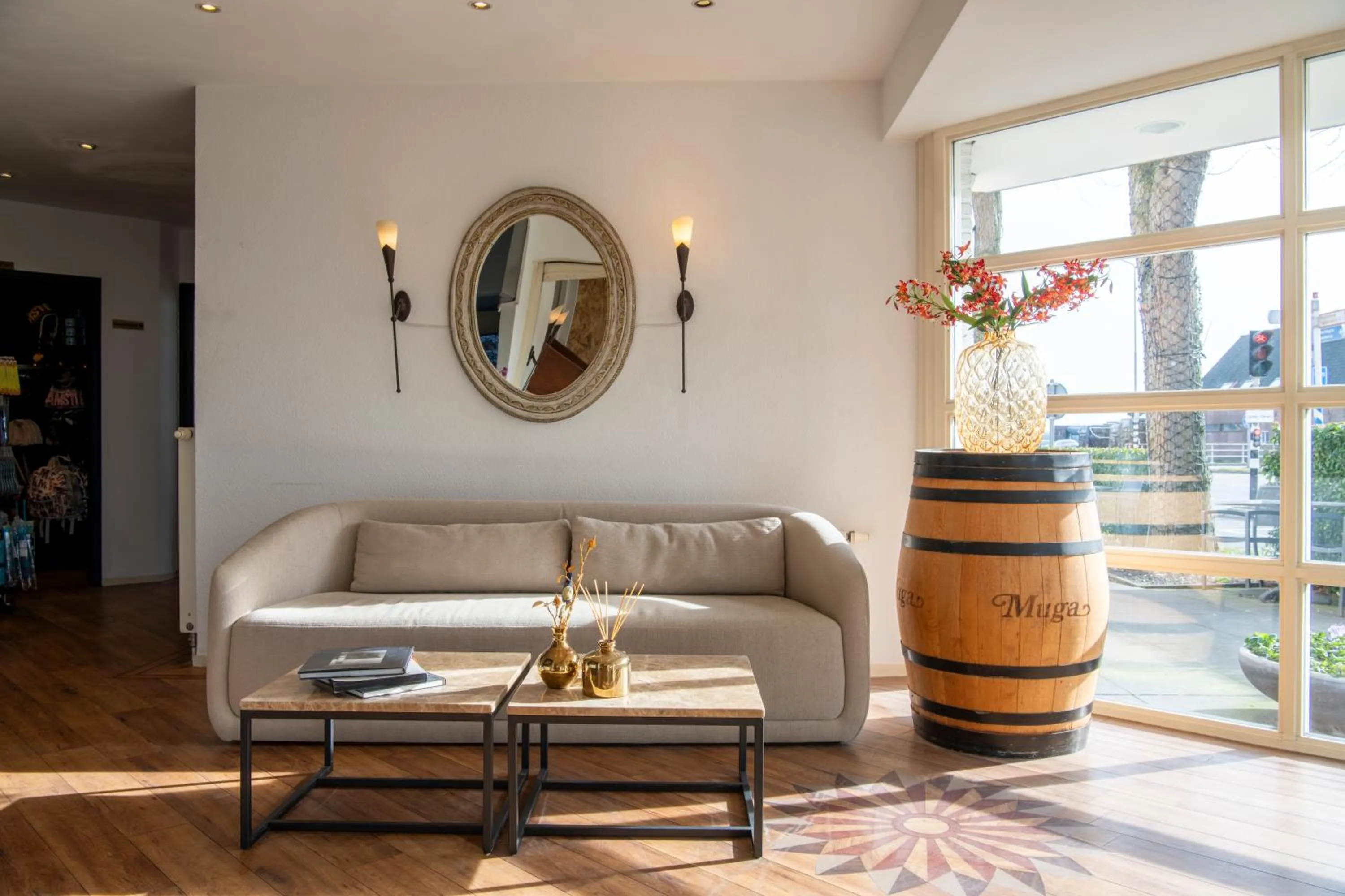 Lobby or reception in Boutique Hotel Herbergh Amsterdam Airport FREE PARKING