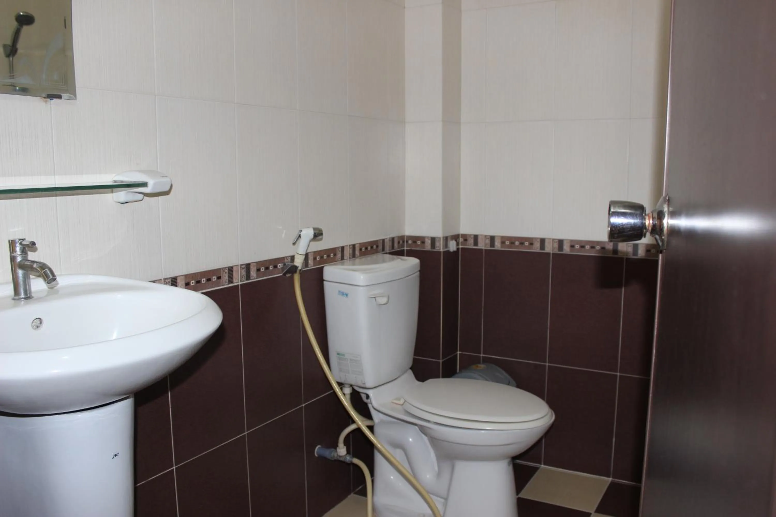 Bathroom in Nhat Binh Hotel