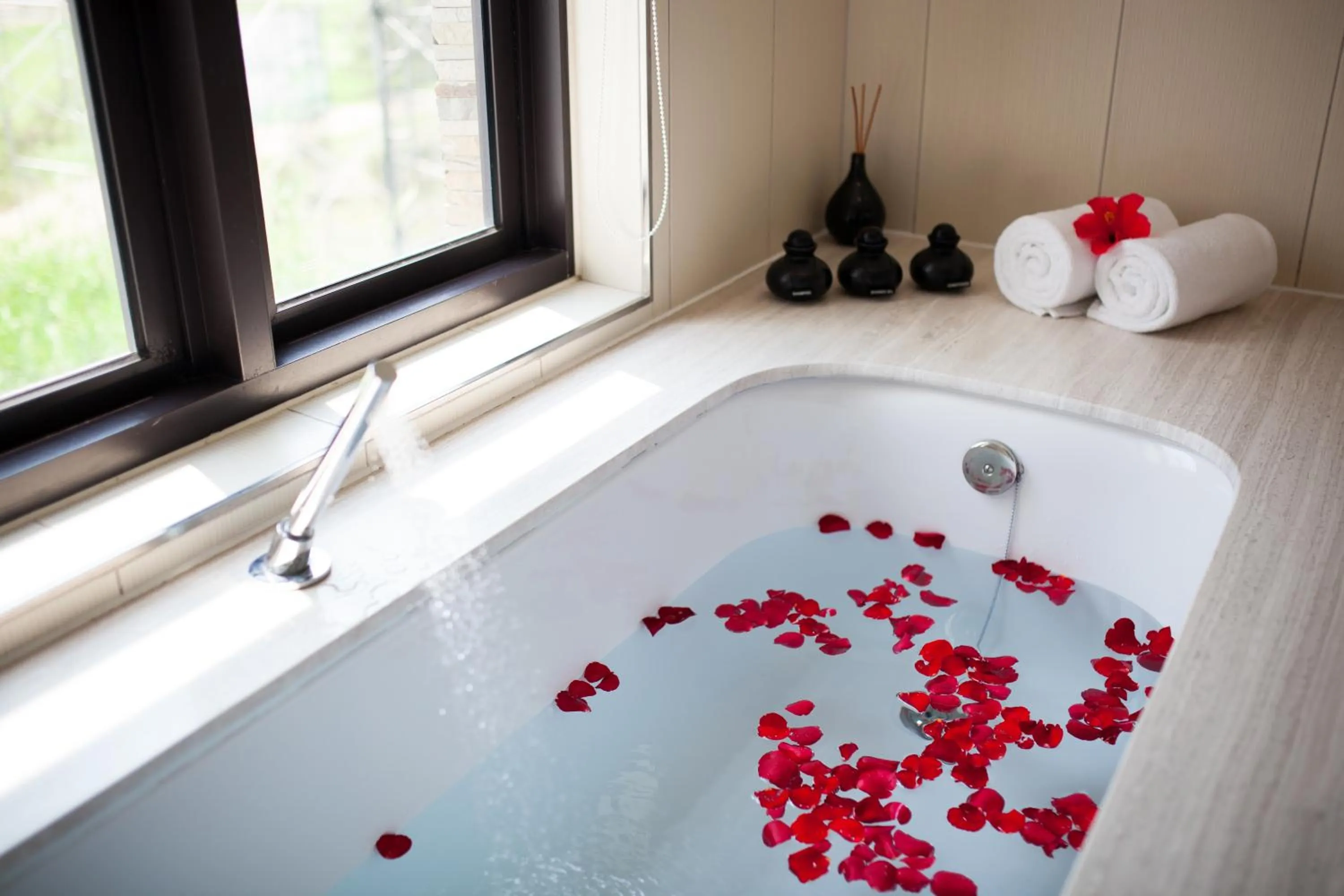 Hot Tub in Montgomerie Links Hotel & Villas