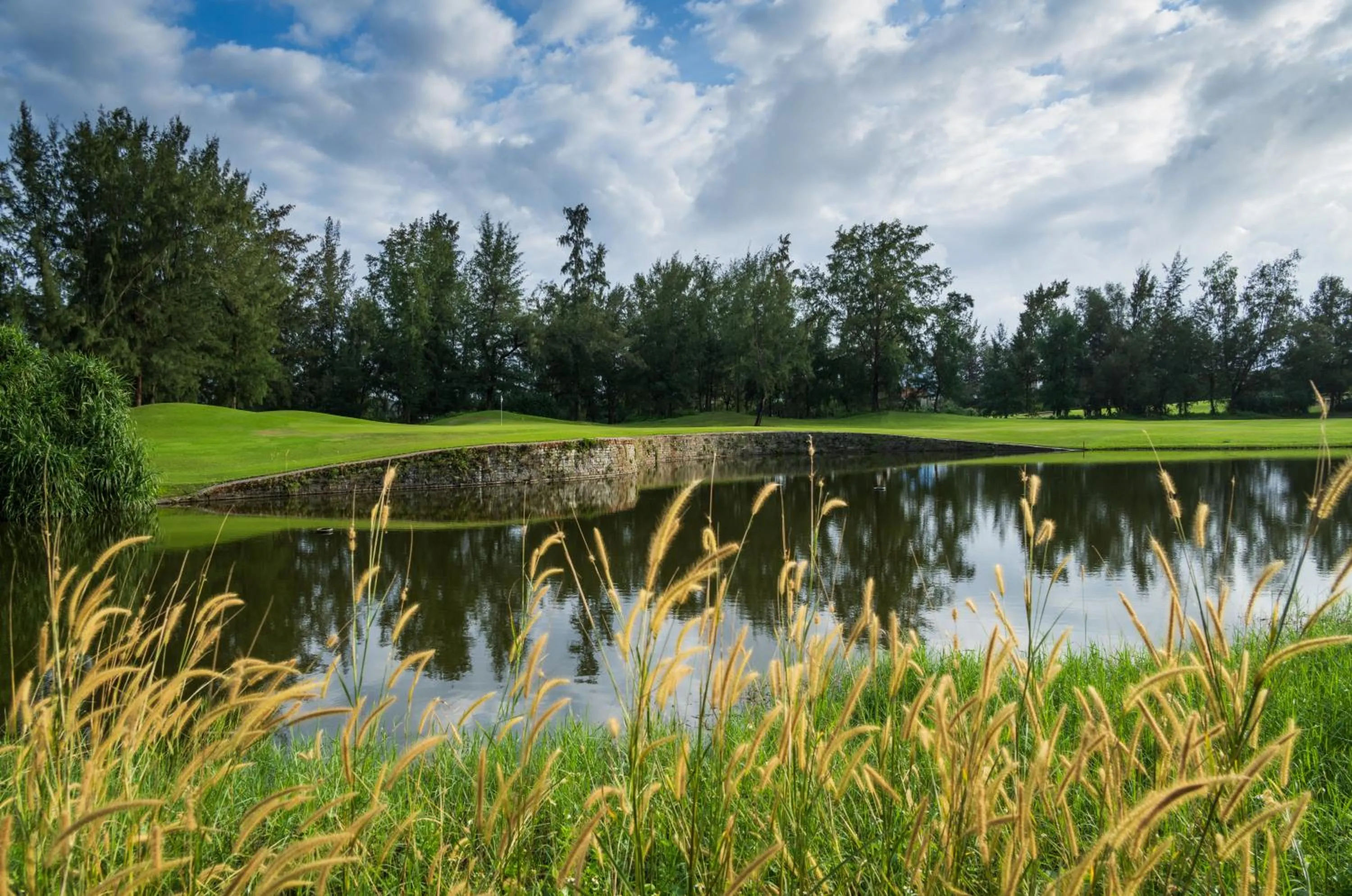 Golfcourse in Montgomerie Links Hotel & Villas
