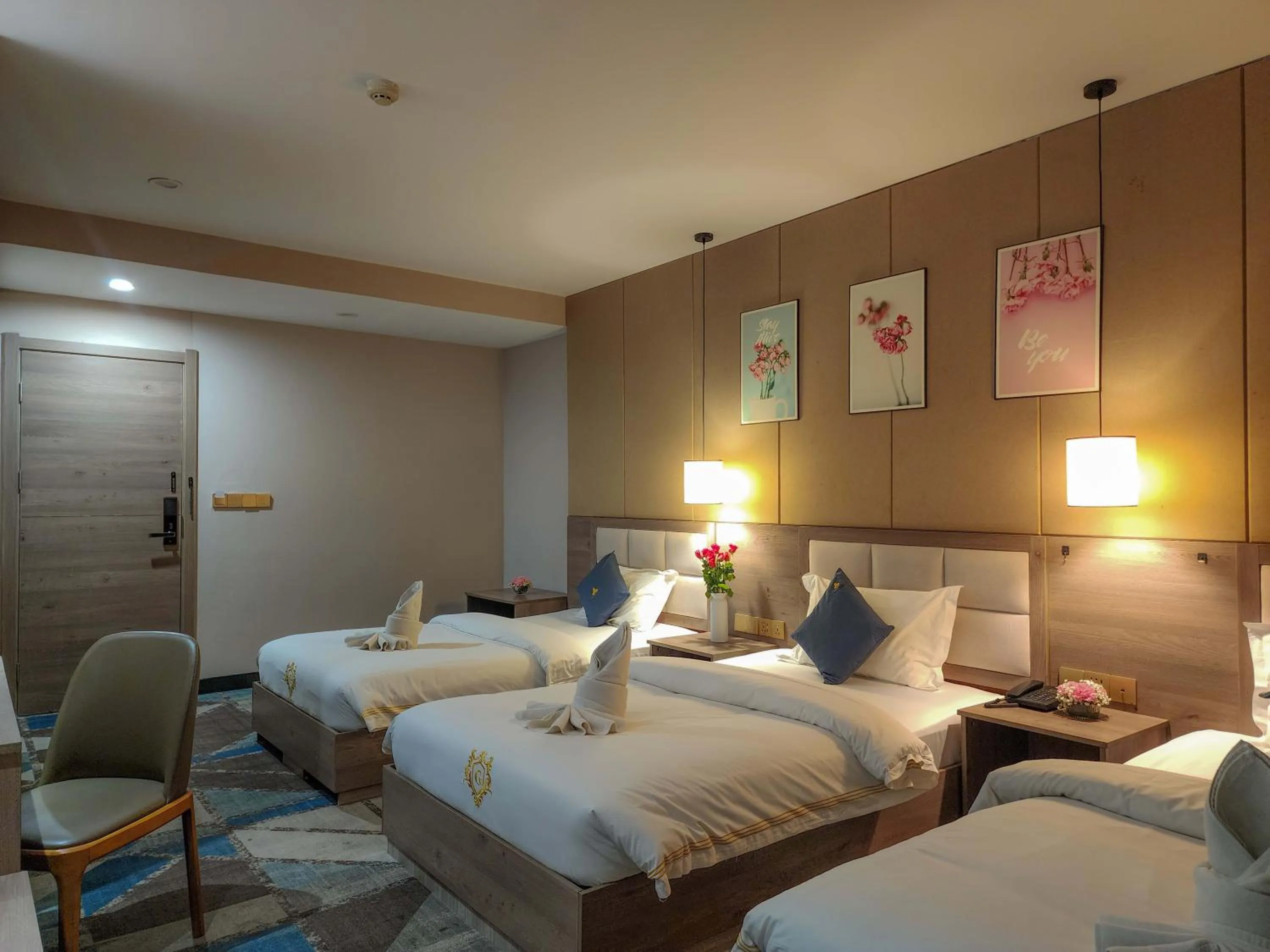 Bedroom in Sunshine Hotel