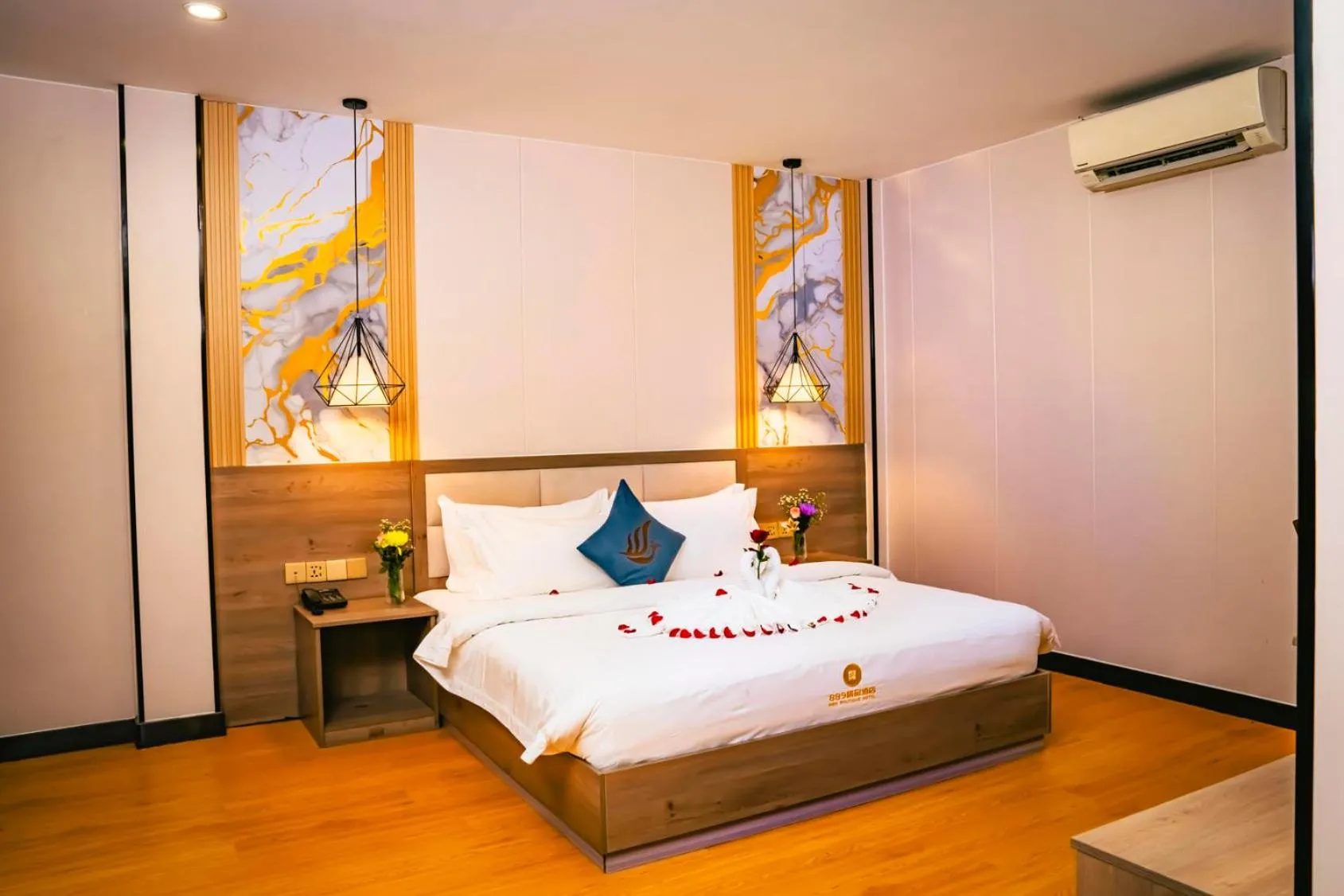 Bed in 889 Boutique Hotel