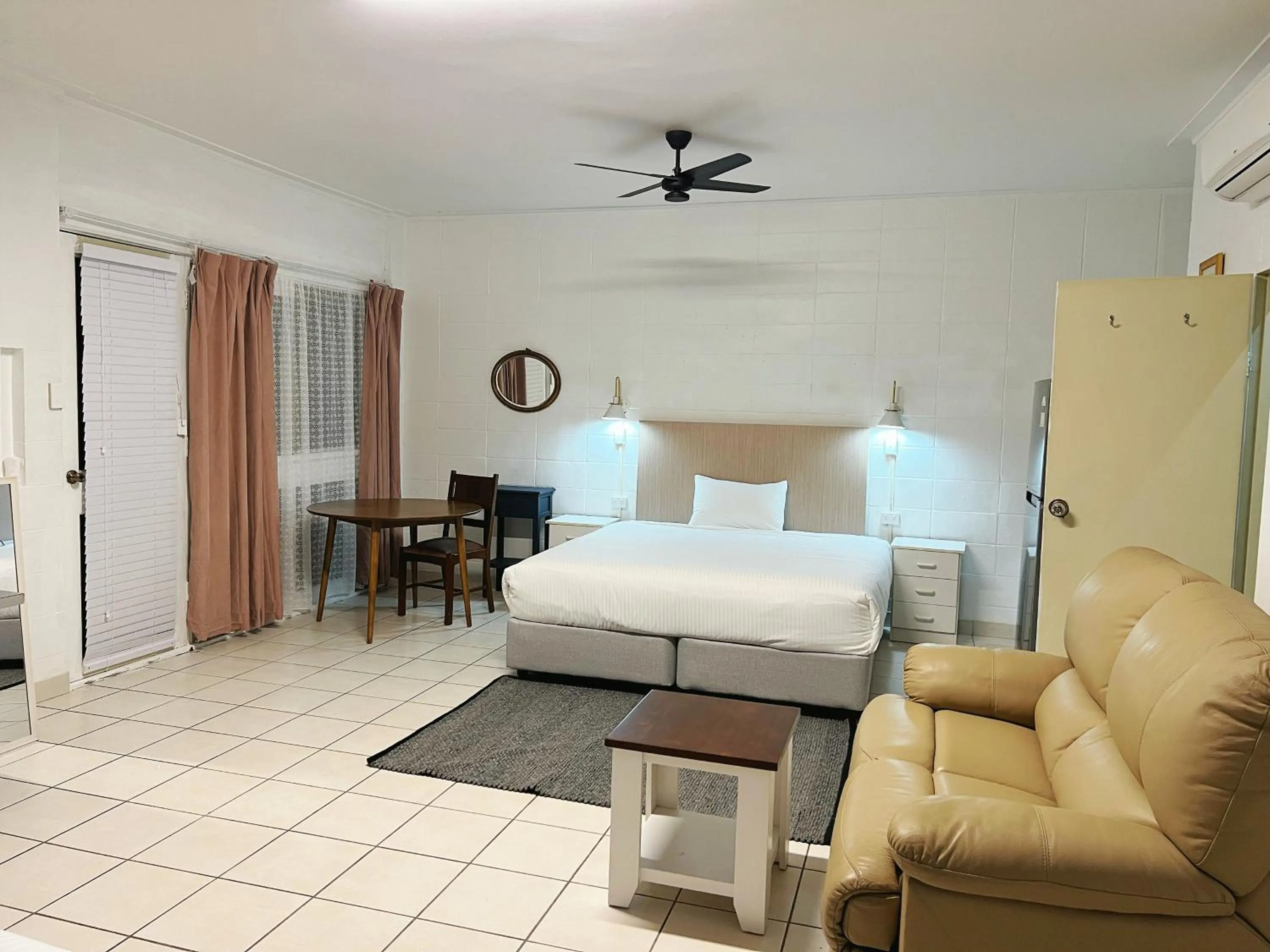 Bed in Coffs Windmill Motel