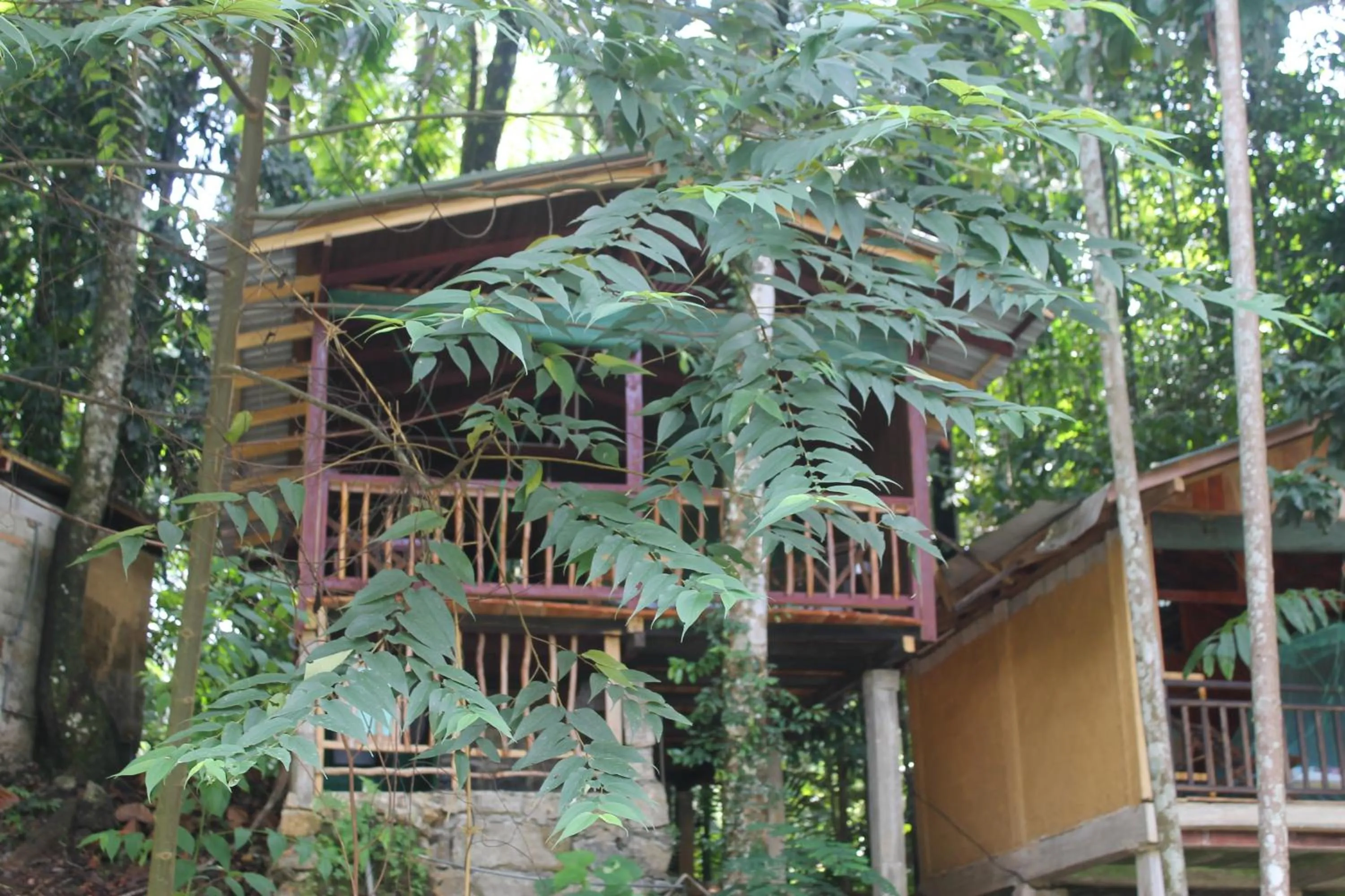On-site shops in Rafters Retreat
