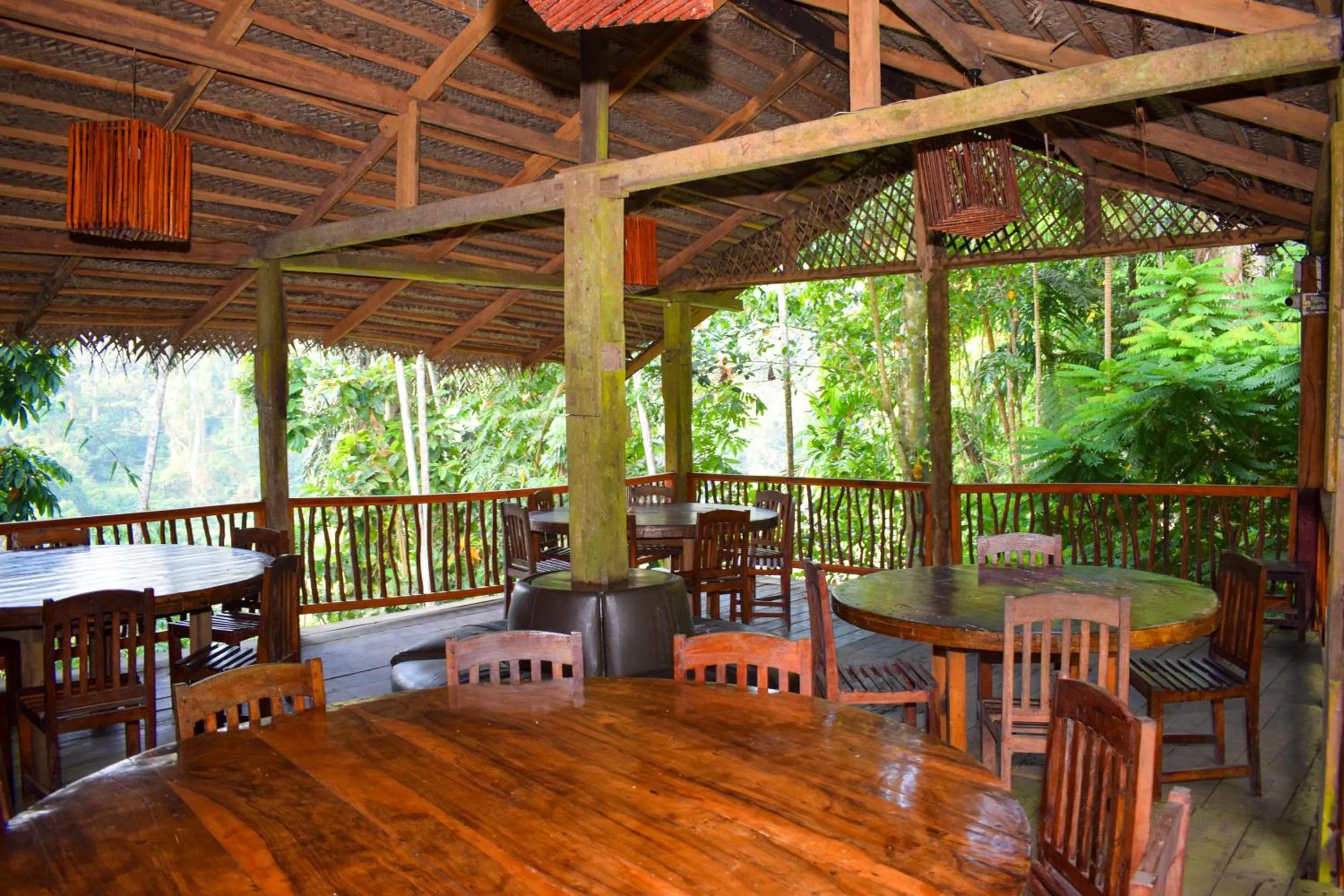 Restaurant/places to eat in Rafters Retreat