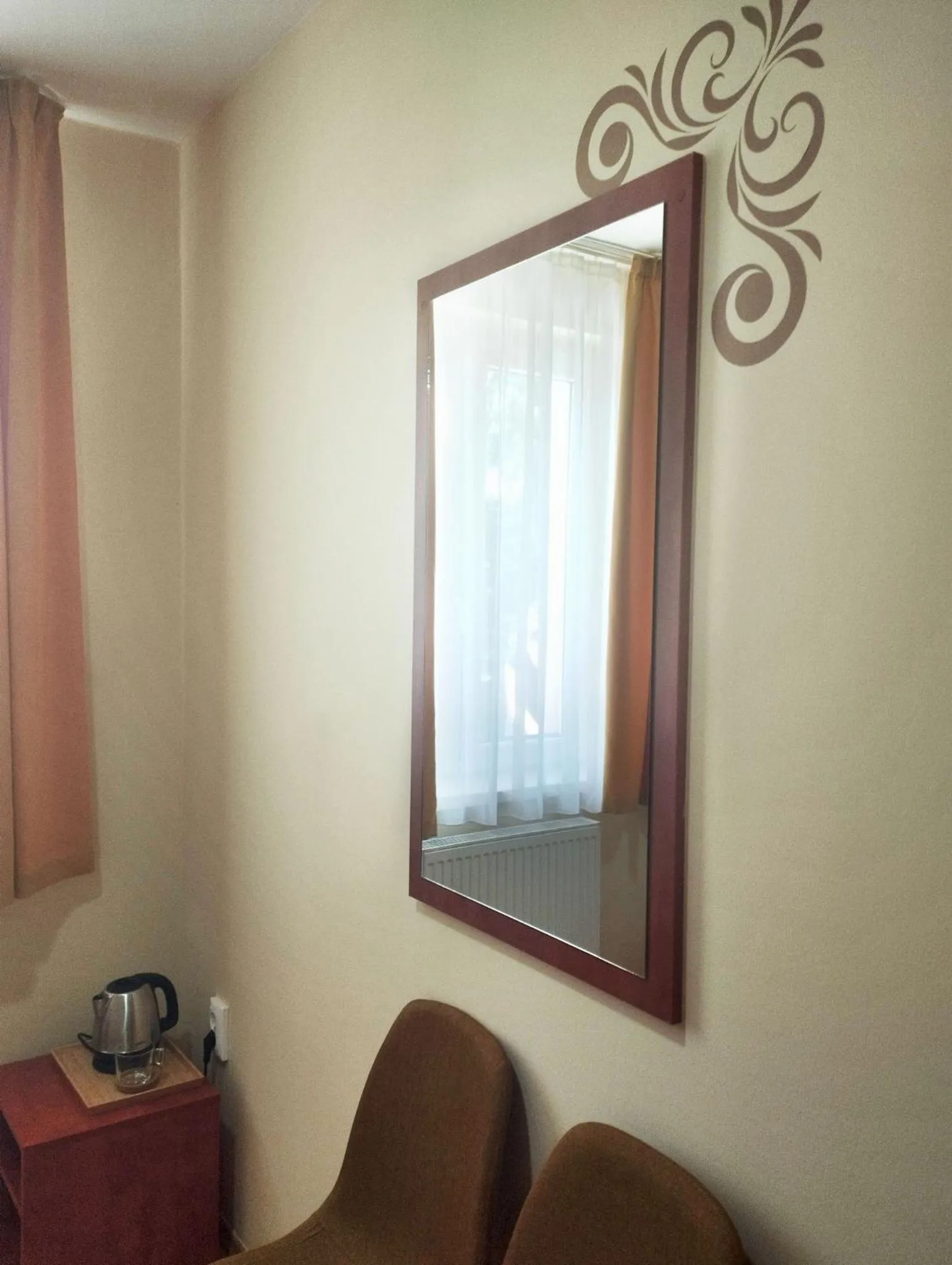 Decorative detail in Stan és Panzió