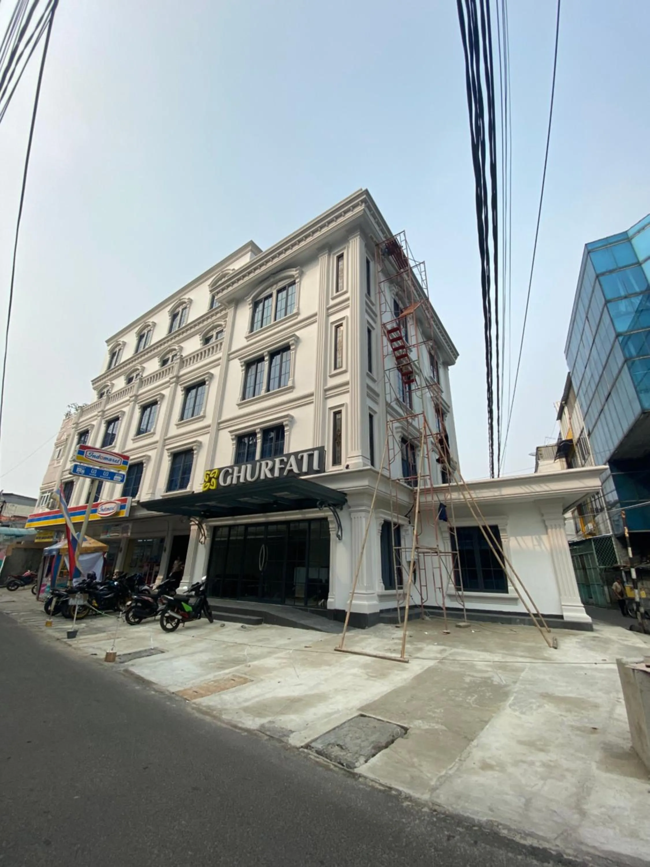 Ghurfati Hotel Wedana