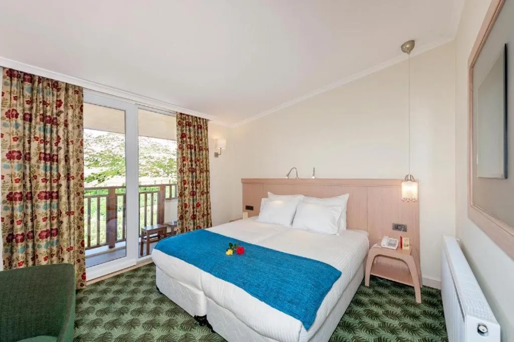 Bed in Sagalassos Lodge & Spa Hotel