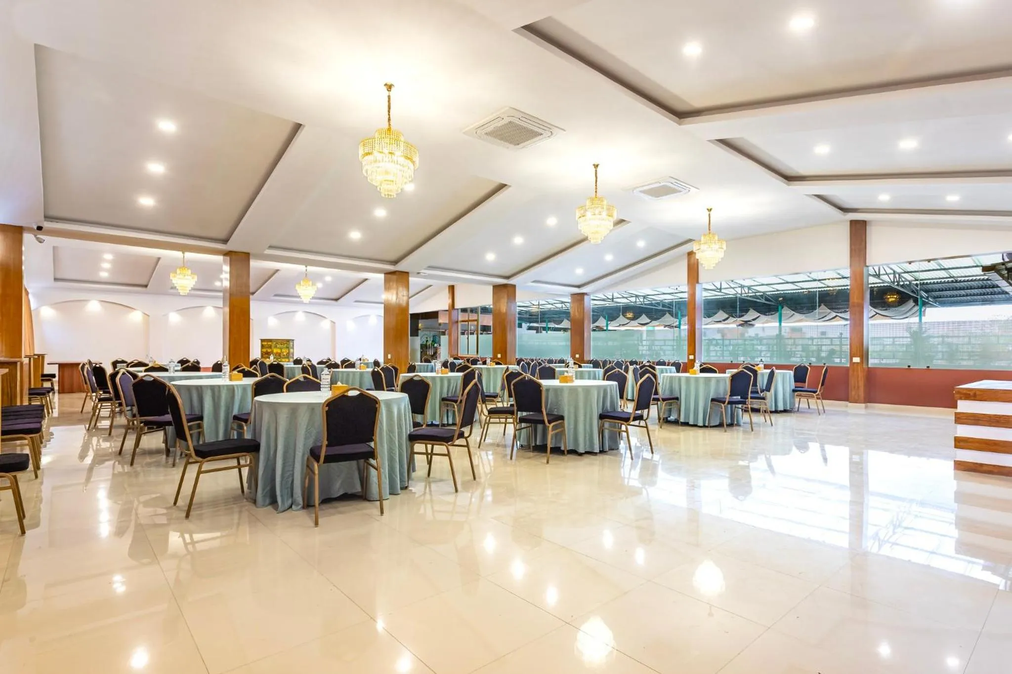 Meeting/conference room in Hotel Yukhang