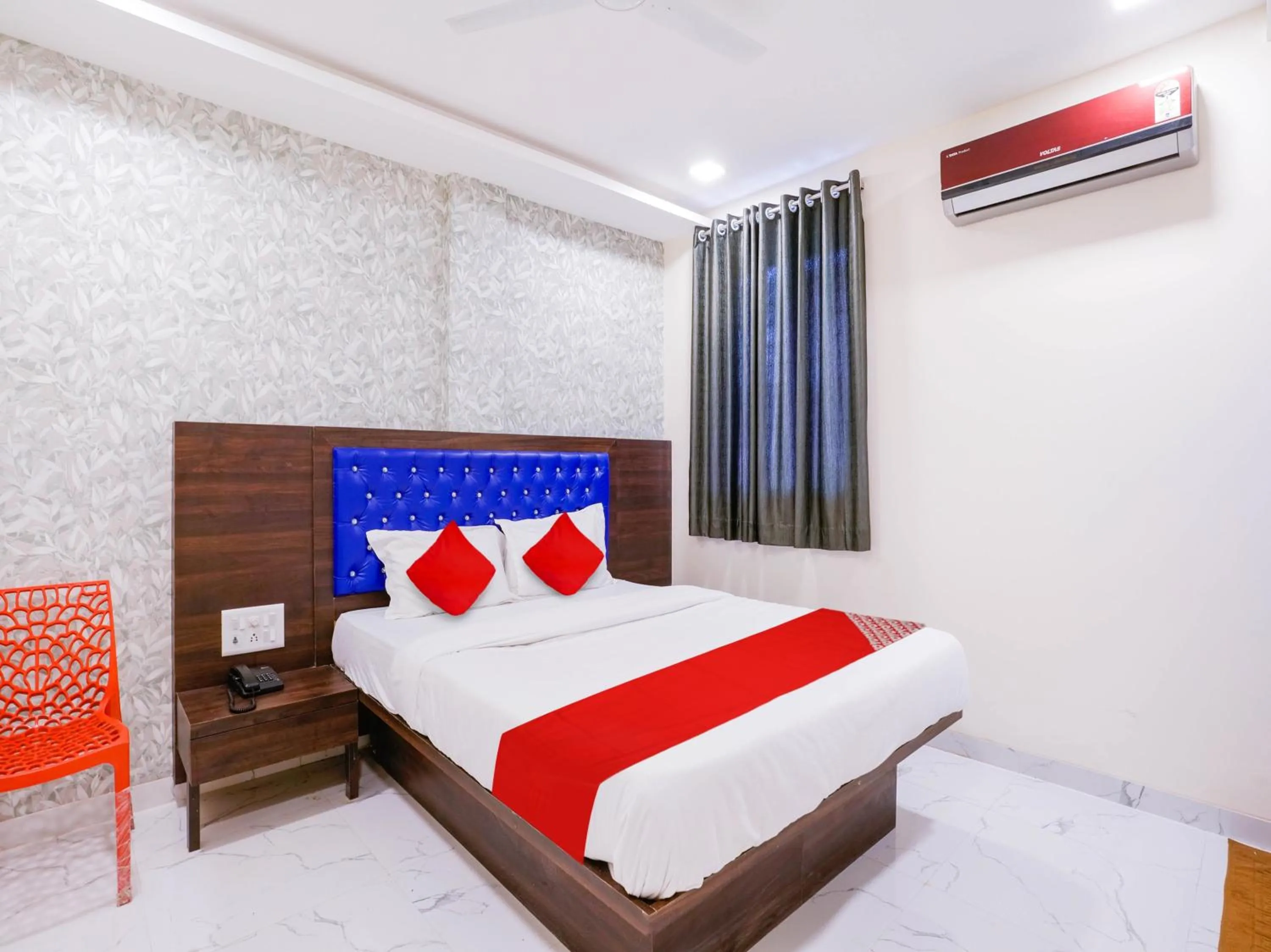 Bedroom in Hotel O King Residency Near Bharat Talkies