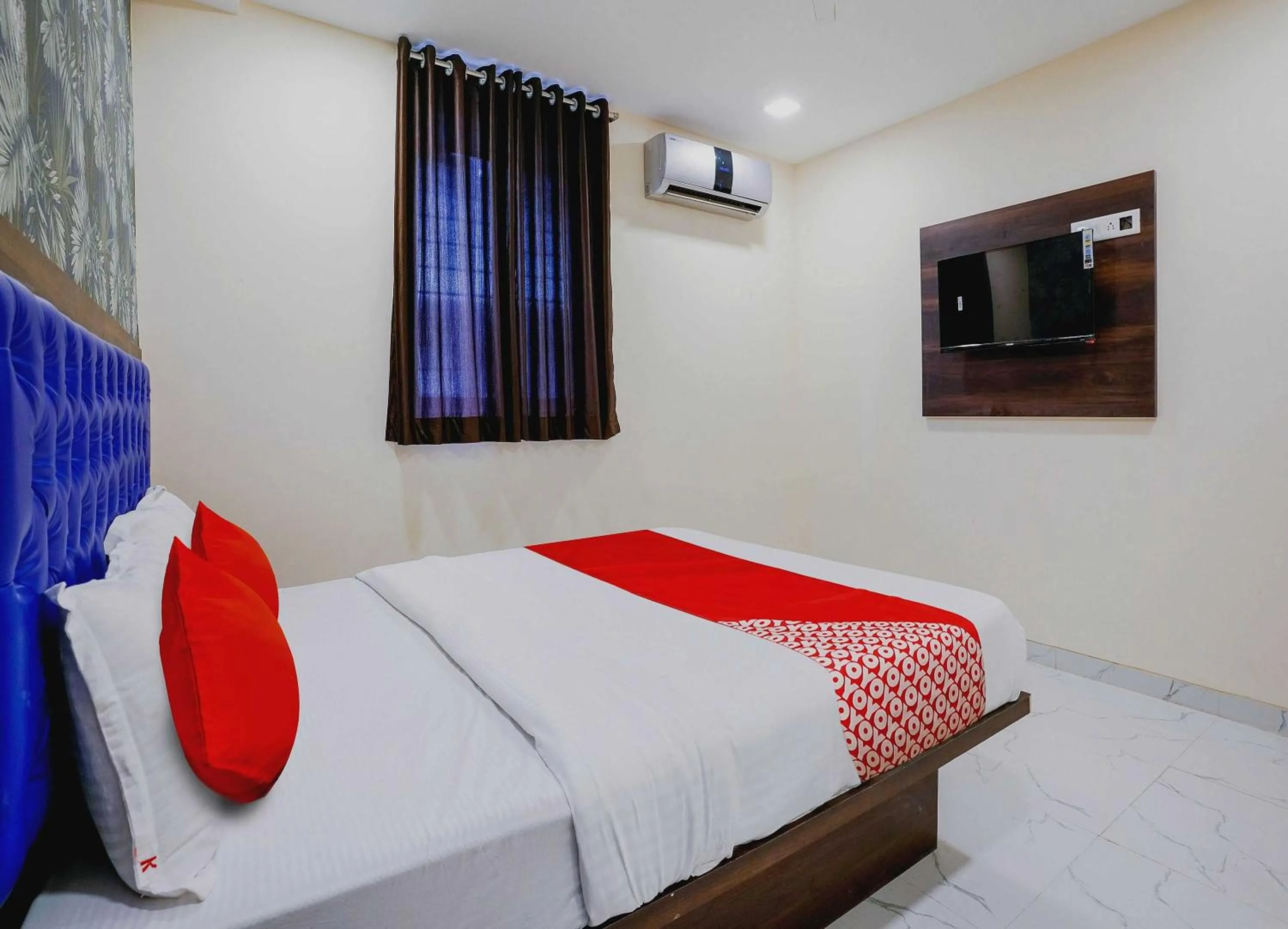 Bedroom in Hotel O King Residency Near Bharat Talkies